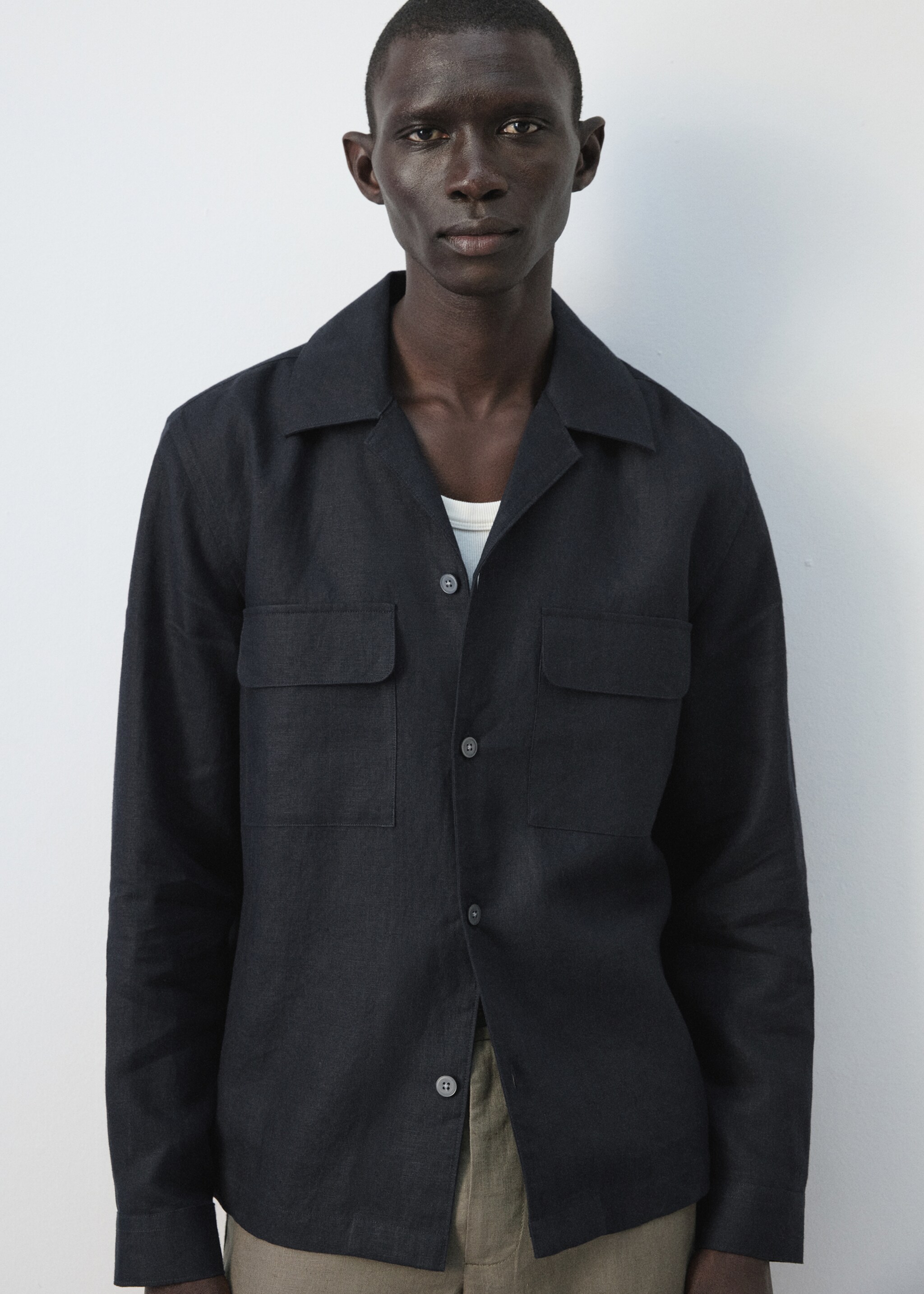 Bowling collar overshirt 100% linen - Details of the article 4, Navy. Ref: 27026712-00.