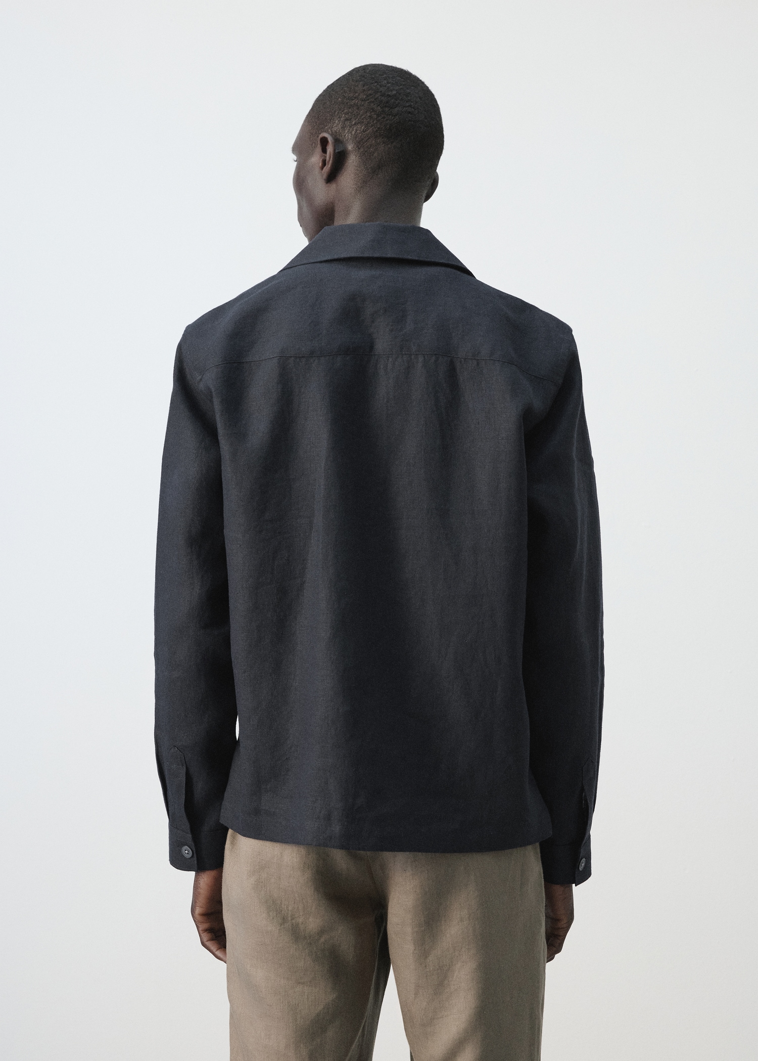 Bowling collar overshirt 100% linen - Reverse of the article