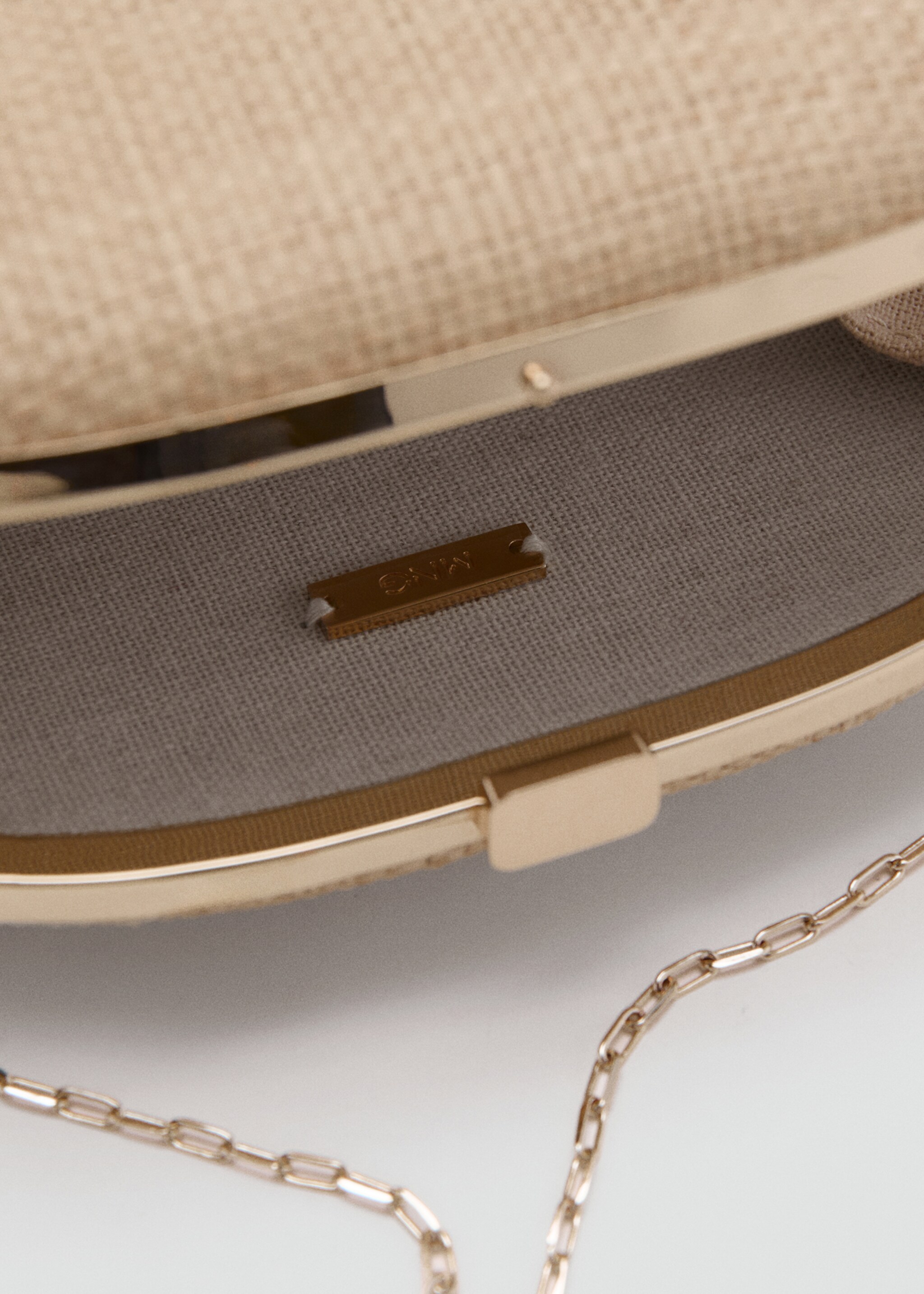 Pochette en fibre naturelle - Détail de l'article 2, Beige. Ref: 27026718-00.