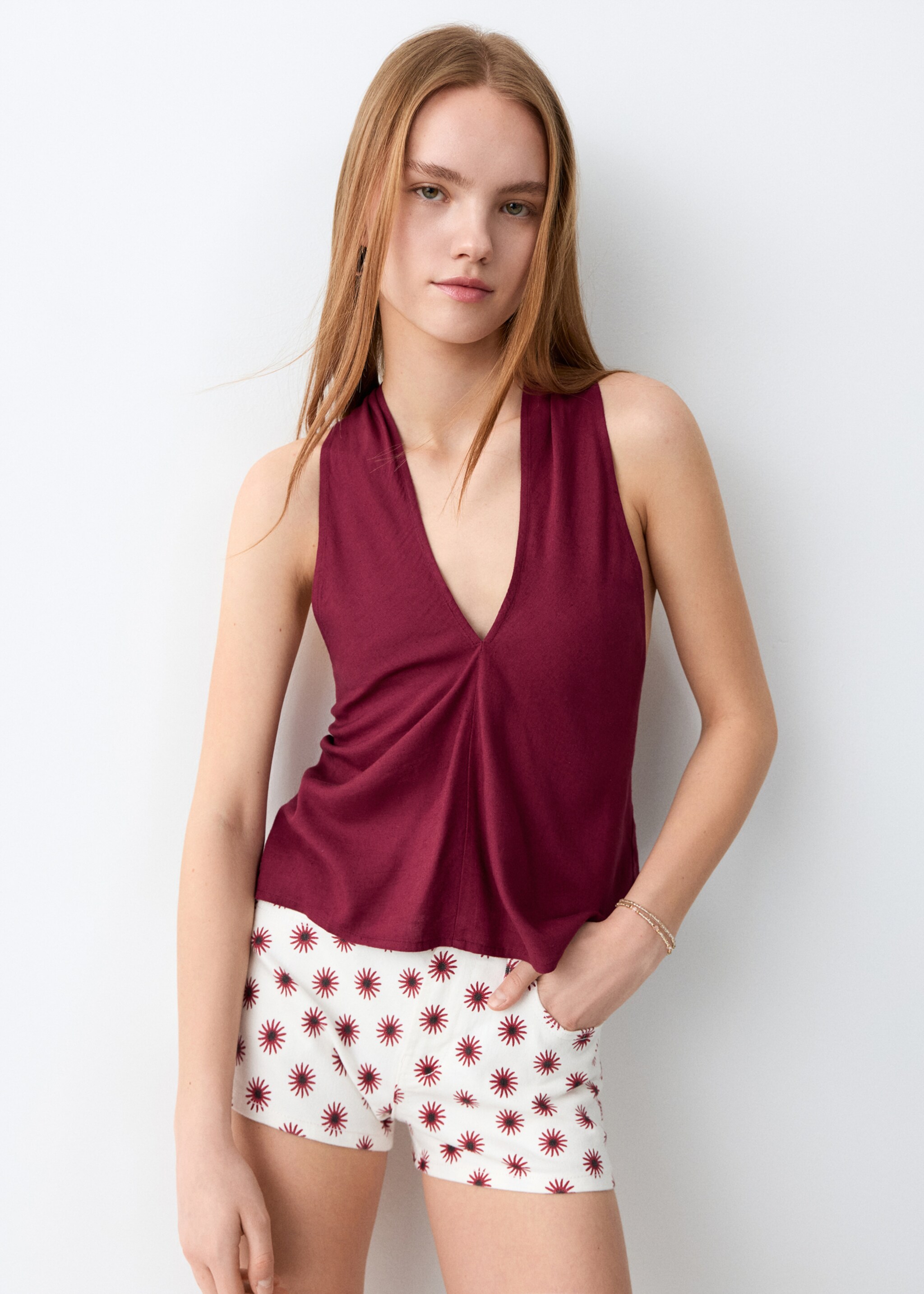 Top lino nudo - Plano medio, Granate. Ref: 27026730-00.