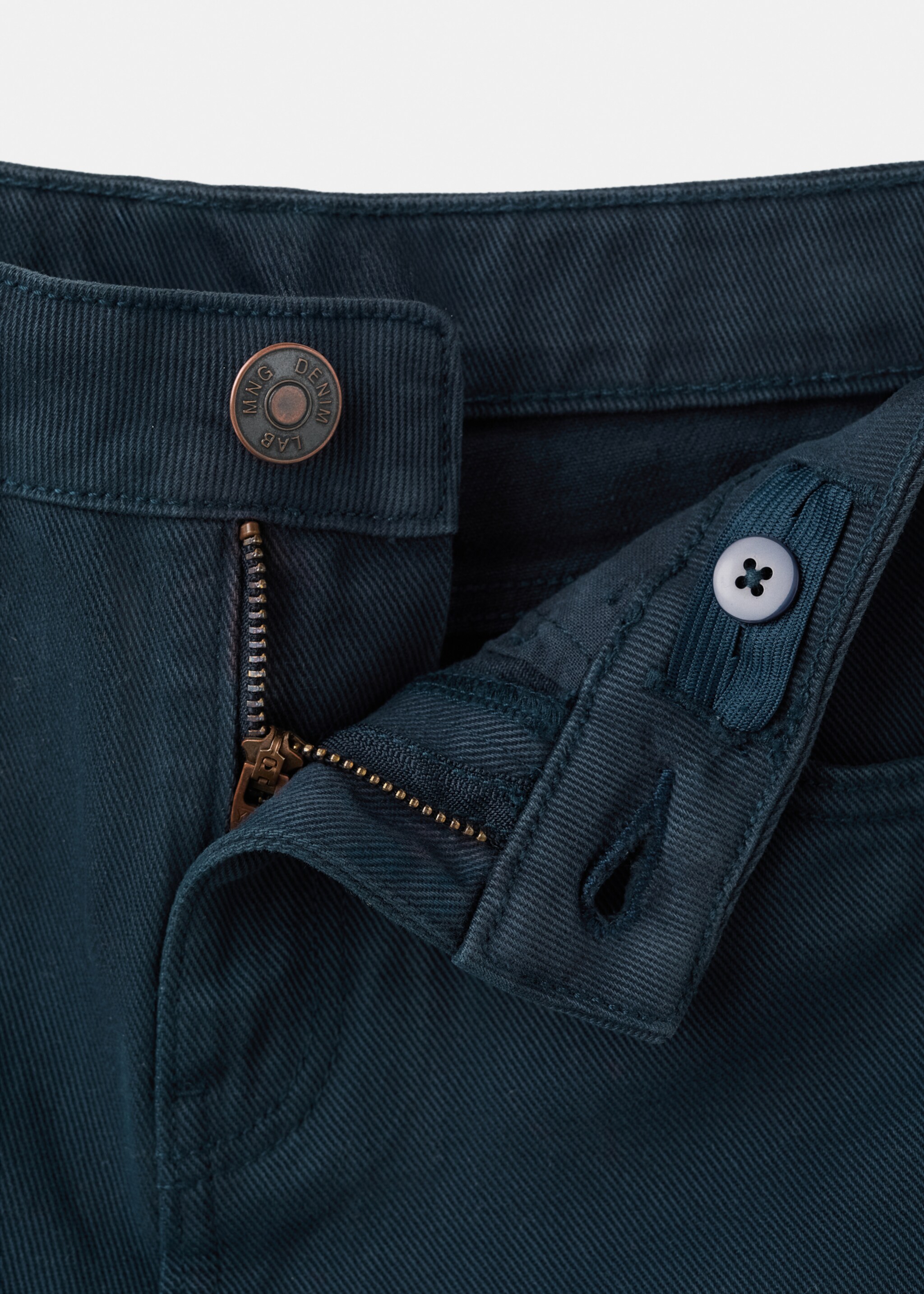 Bermuda jean - Détail de l'article 8, Bleu marine. Ref: 27026736-00.