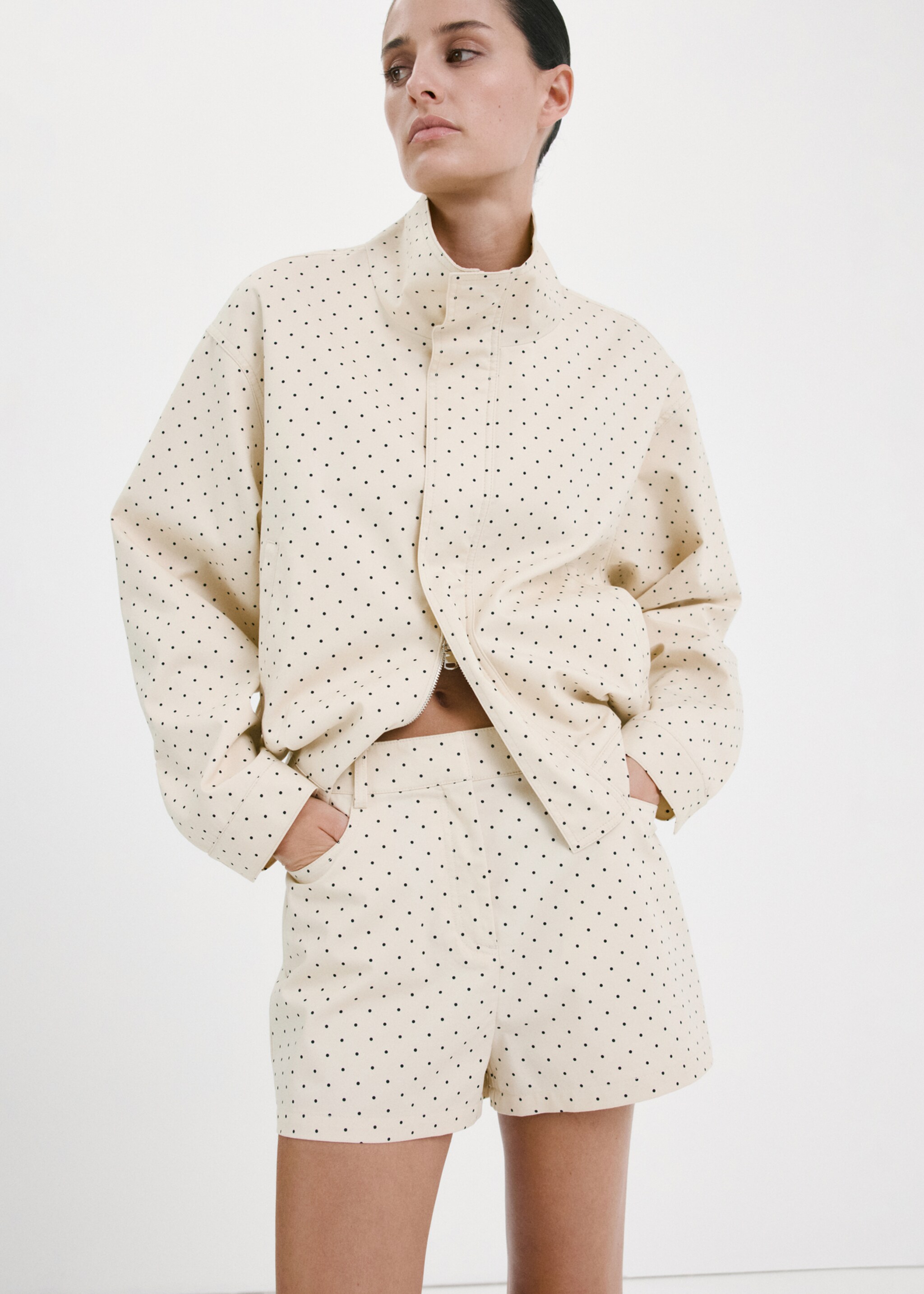 Dots bomber jacket - Details of the article 6, Ecru. Ref: 27027140-00.