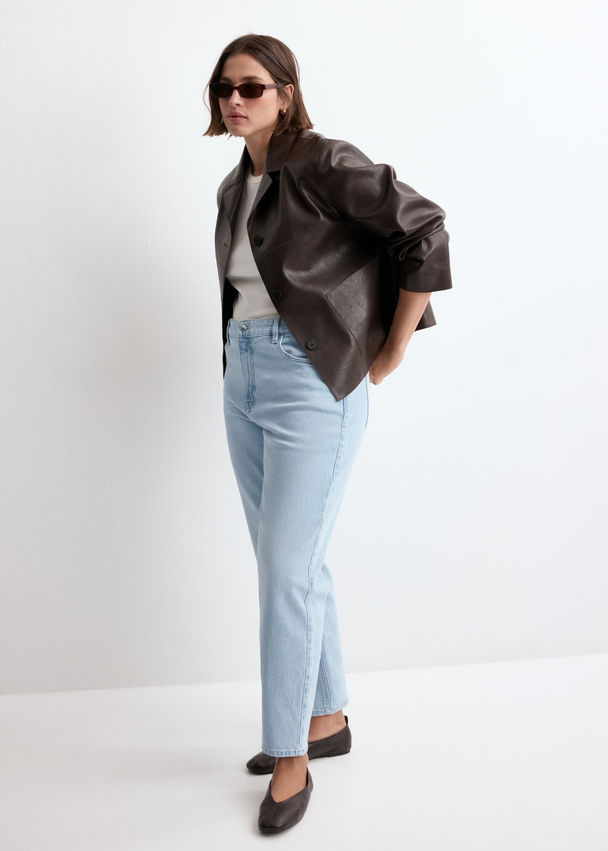 Newmom comfort high-rise jeans - Details of the article 3, Light Blue. Ref: 27027147-00.