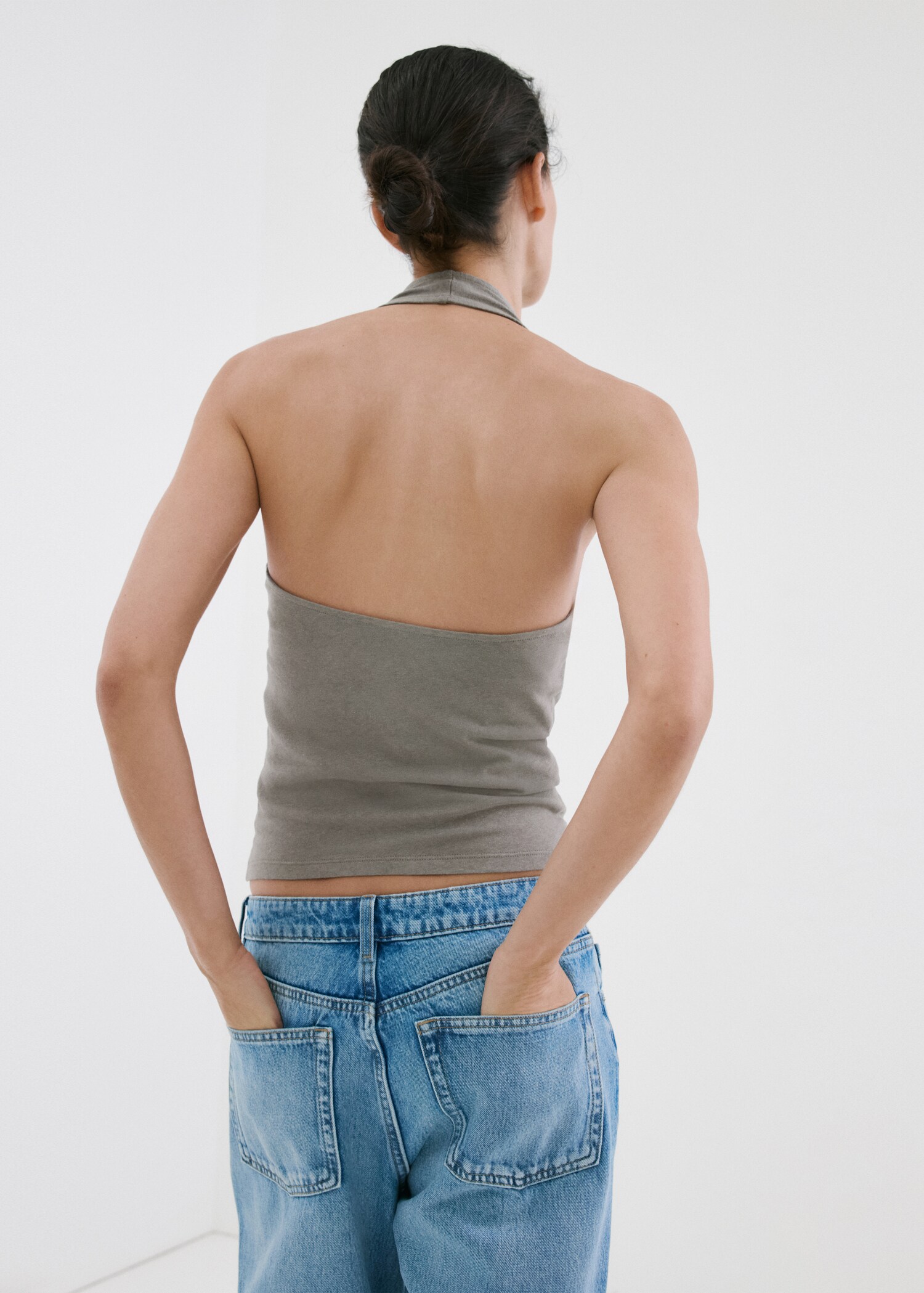 Top halter botones decorativos - Reverso del artículo