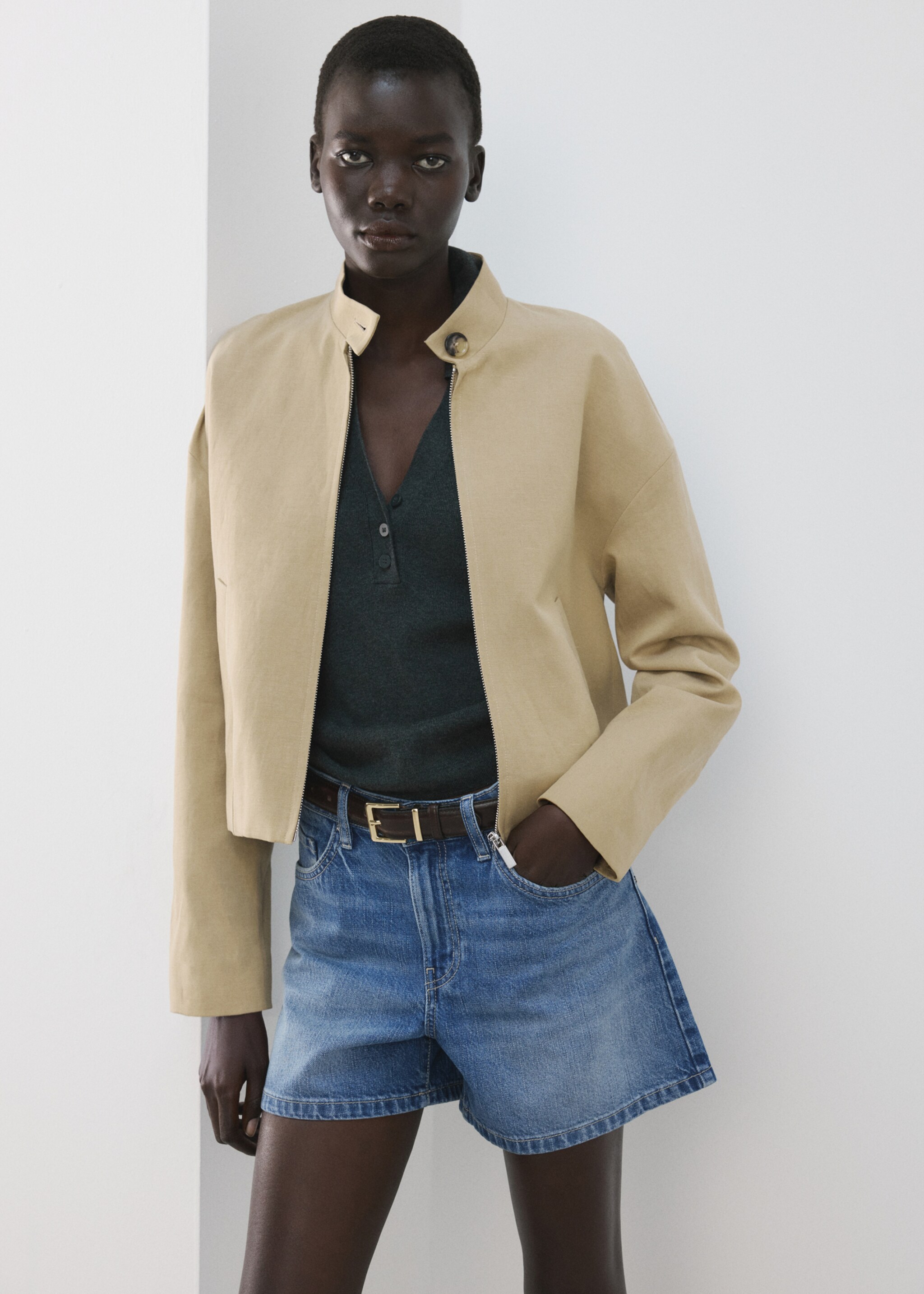 Straight-leg mid-rise denim shorts - Details of the article 1, Medium Blue. Ref: 27027163-00.