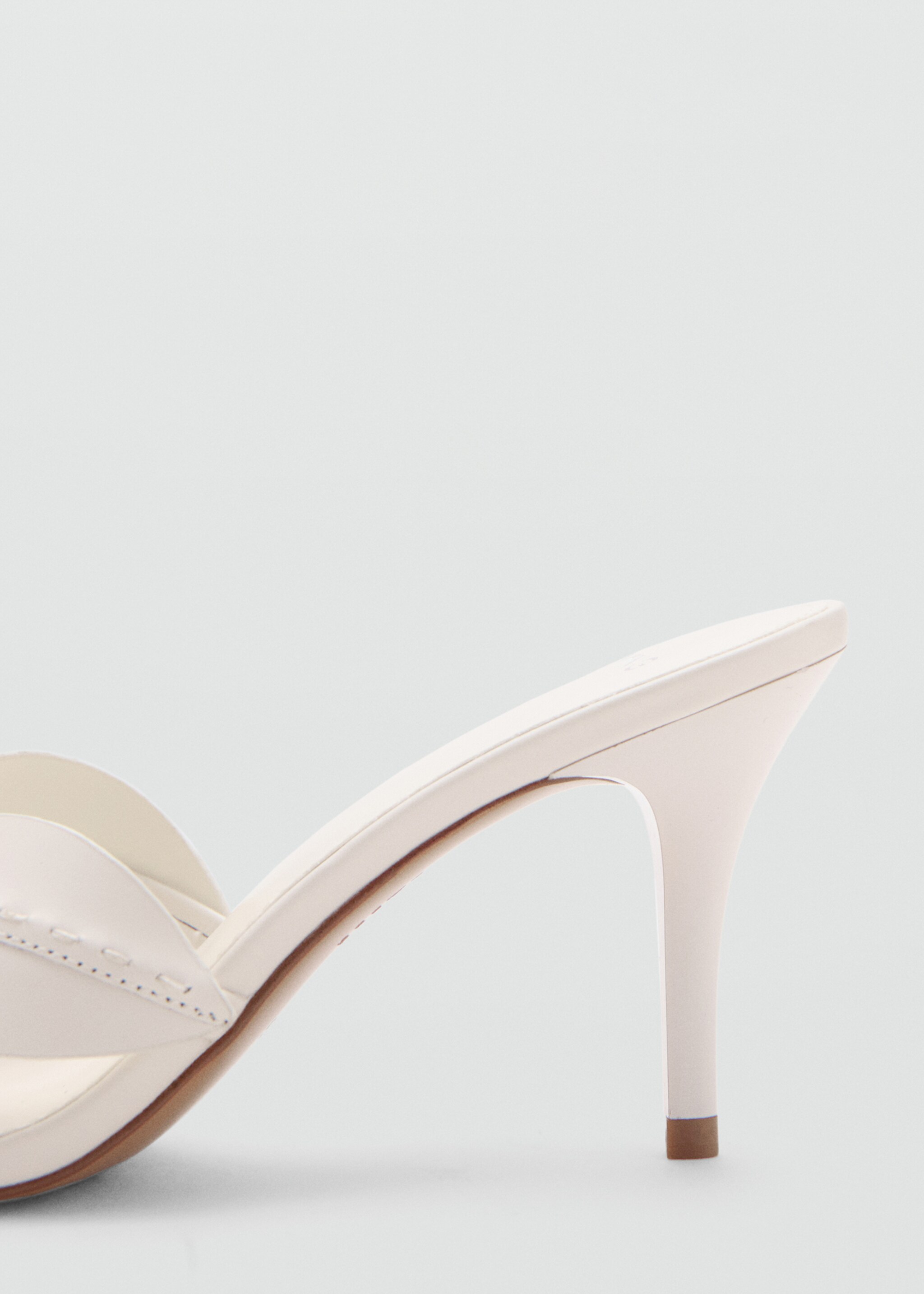 Leather sandals with flower heel - Details of the article 1, Ecru. Ref: 27027782-00.