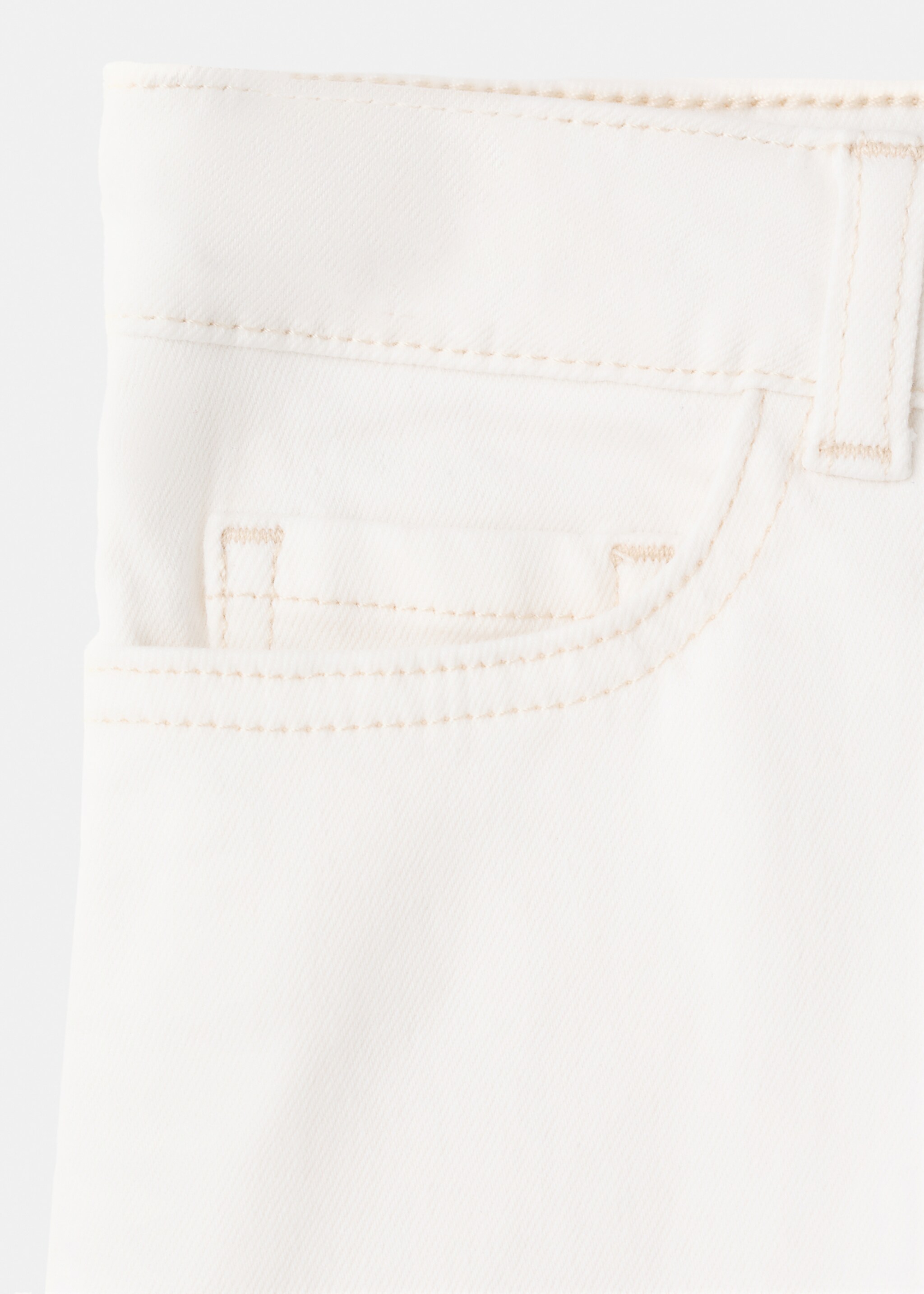 Frayed hem shorts - Details of the article 0, White. Ref: 27027783-00.