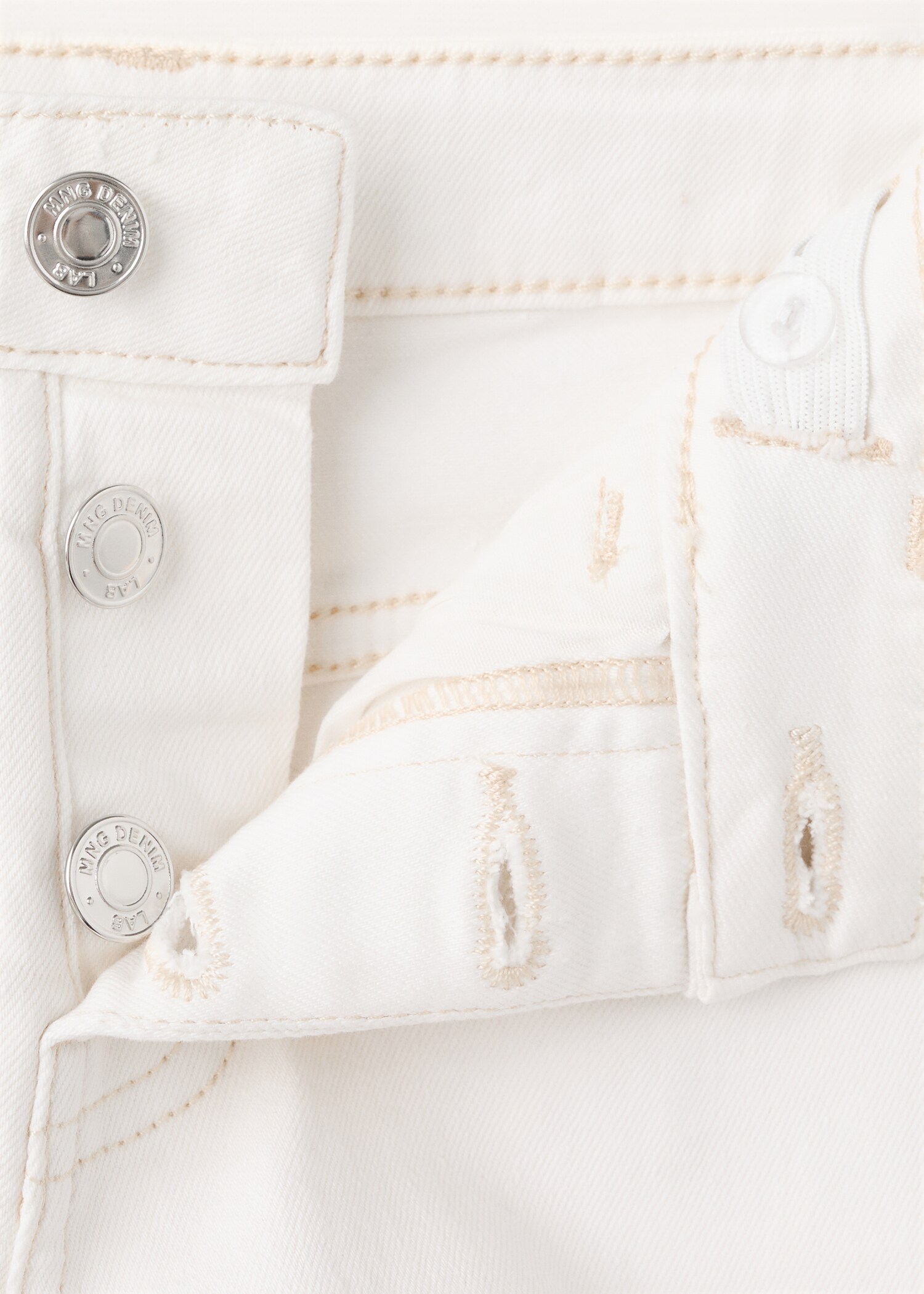 Frayed hem shorts - Details of the article 8