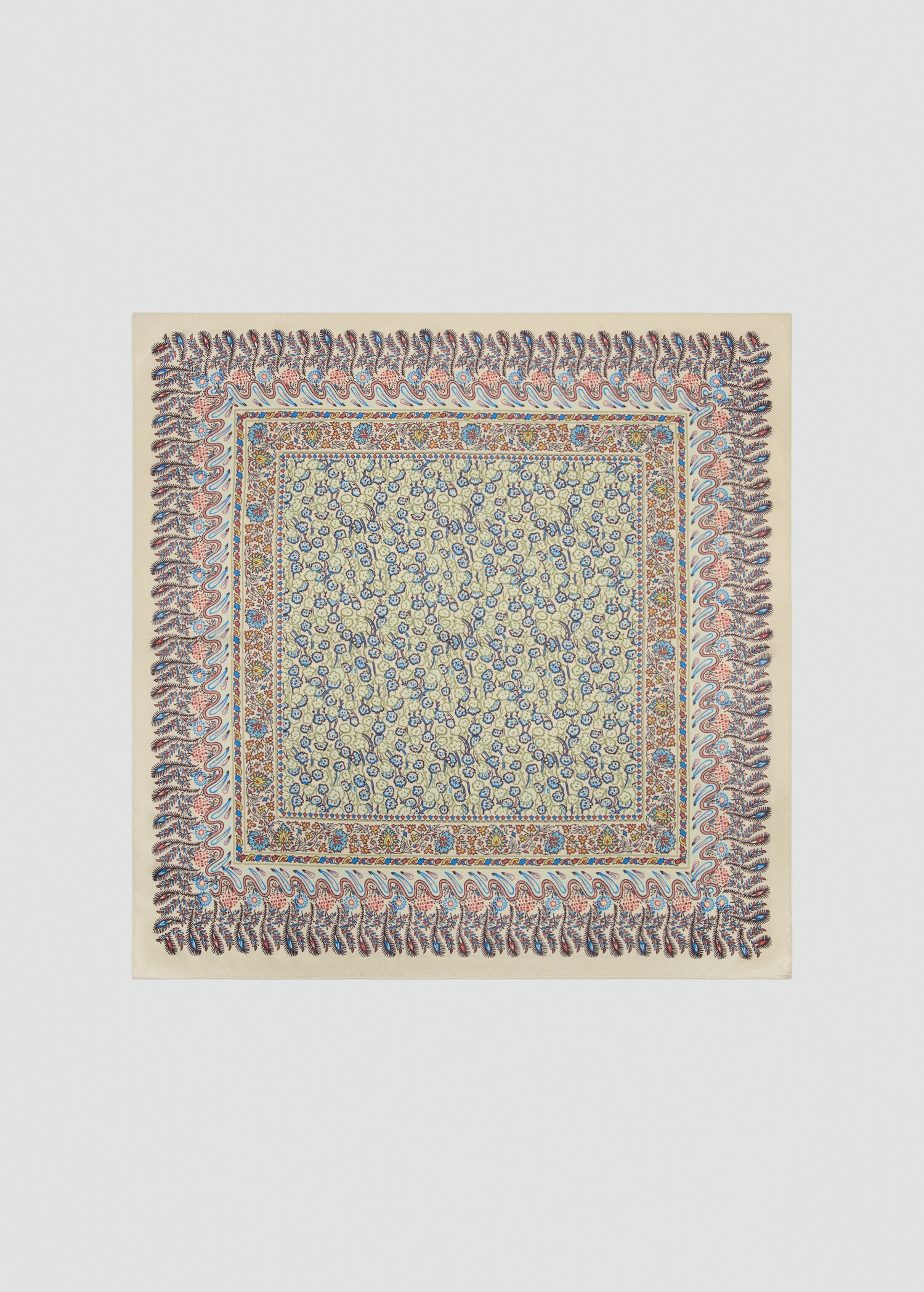 Платок с цветочным принтом - Изделие без модели