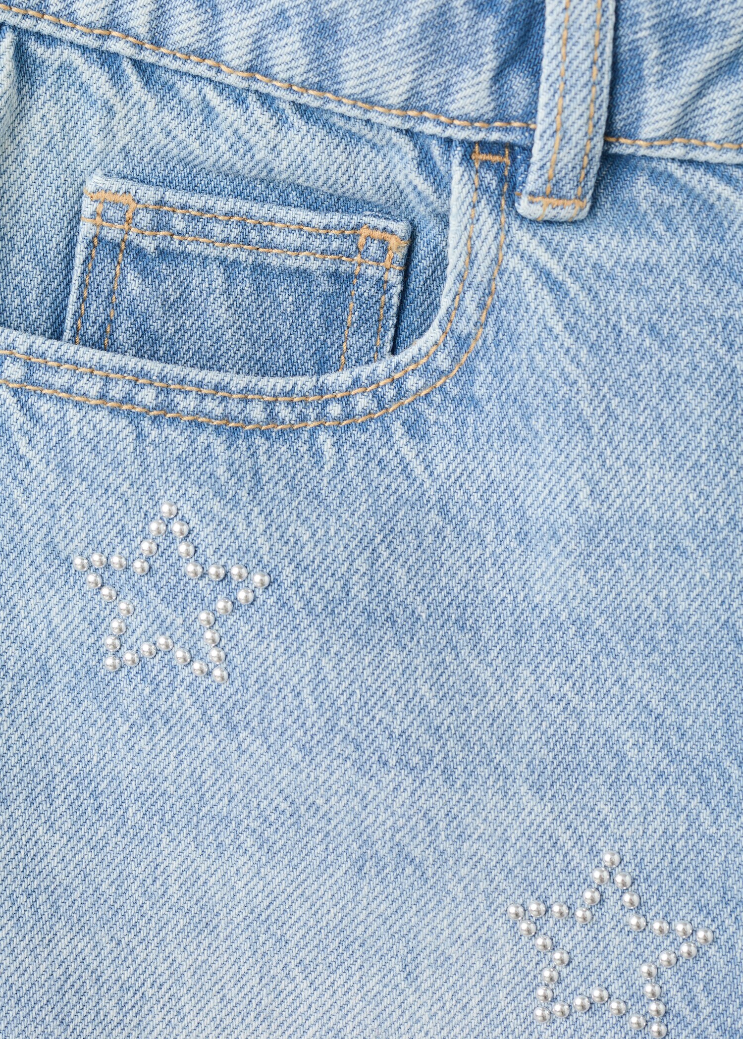 Short en jean à clous - Détail de l'article 0