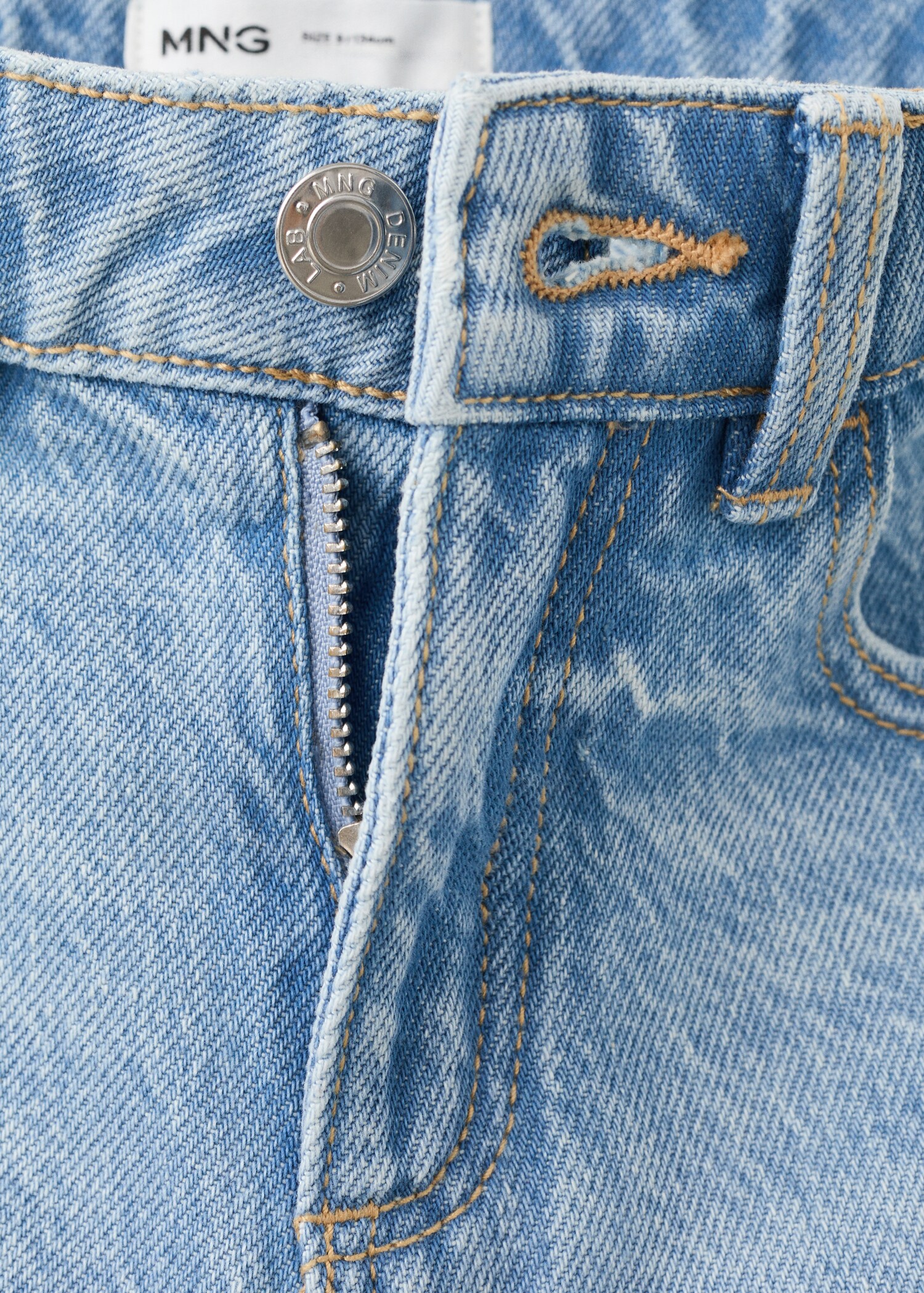Short en jean à clous - Détail de l'article 8