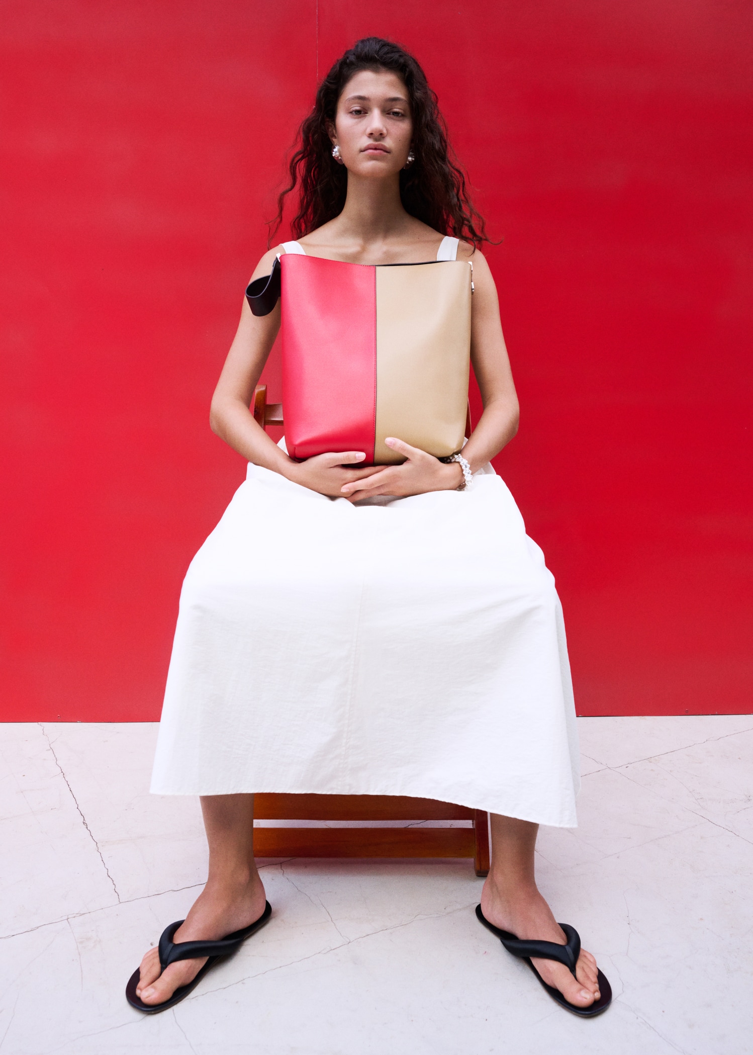 Midi A-line dress with ruching - Details of the article 2