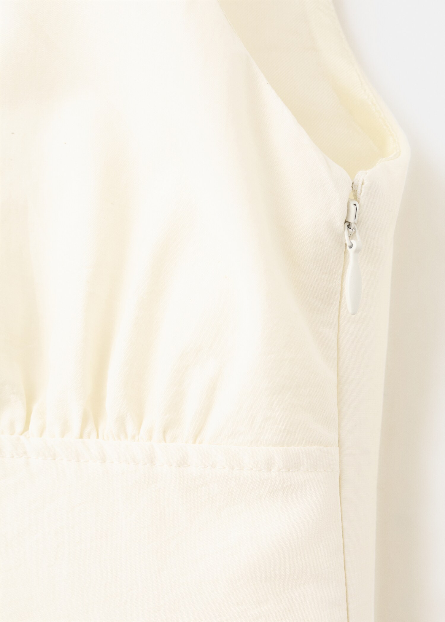 Midi A-line dress with ruching - Details of the article 8