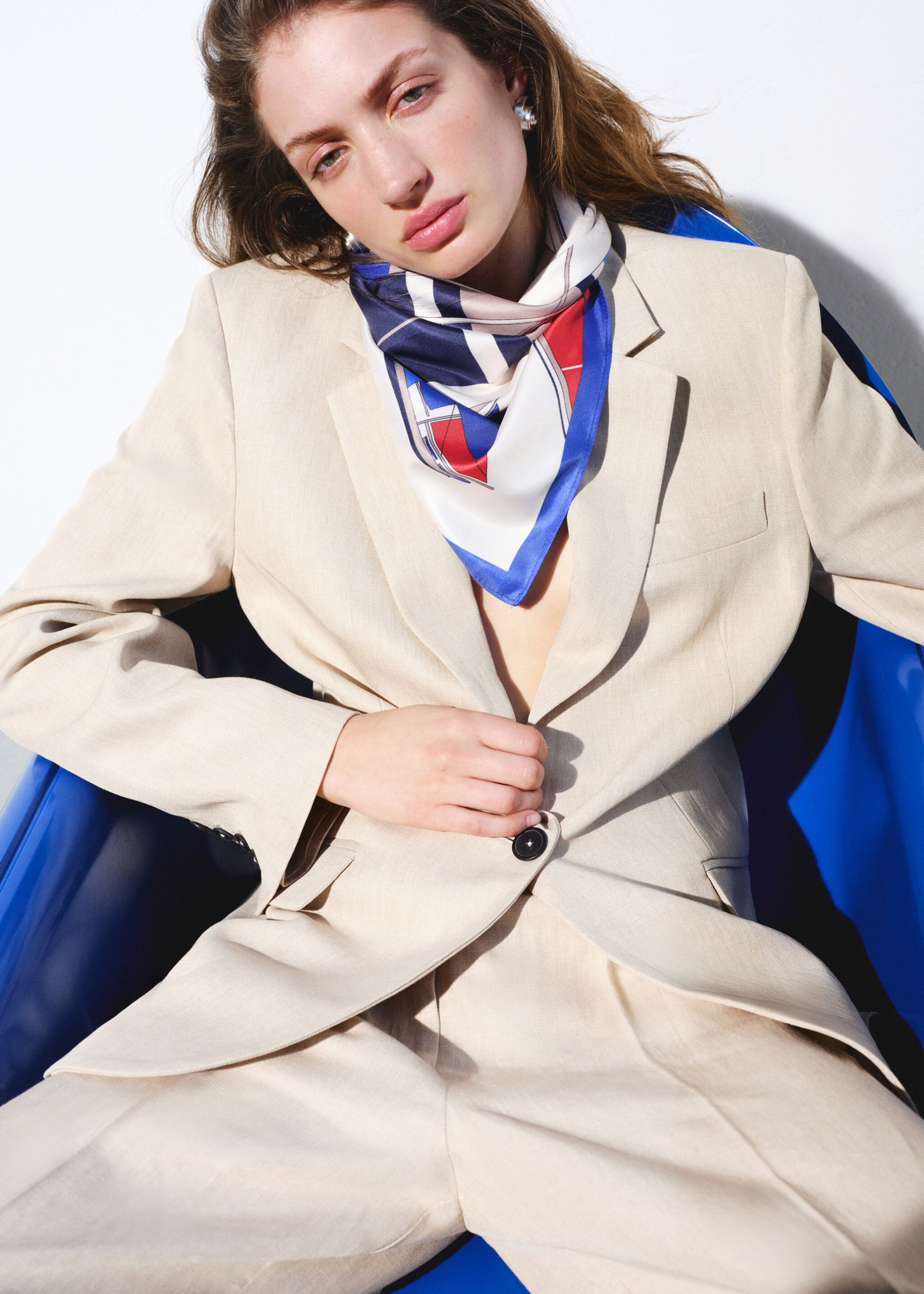 Pantalon de costume droit taille normale - Détail de l'article 6, Sable. Ref: 27027806-00.