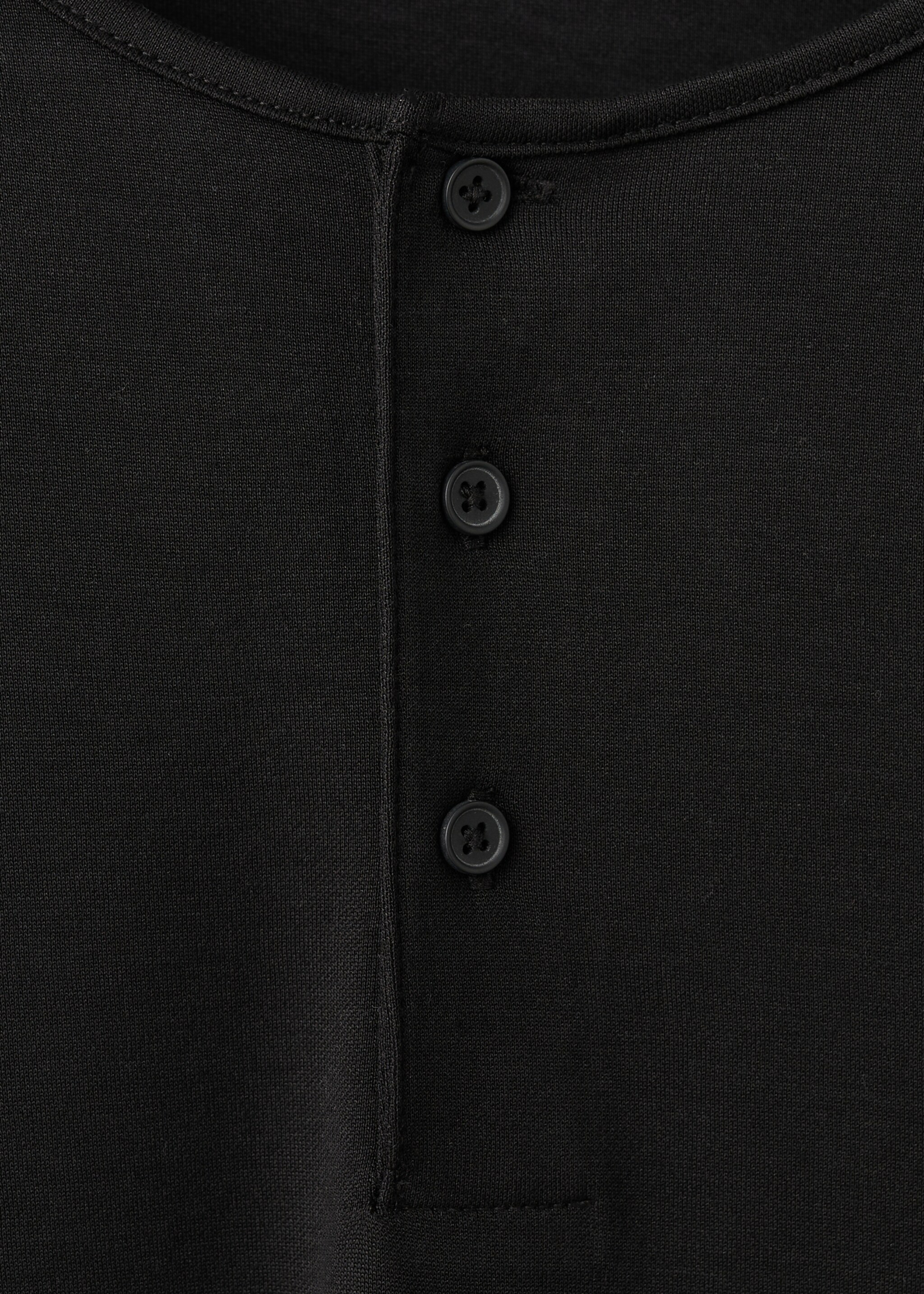Henley T-shirt - Details of the article 8, Black. Ref: 27027914-00.