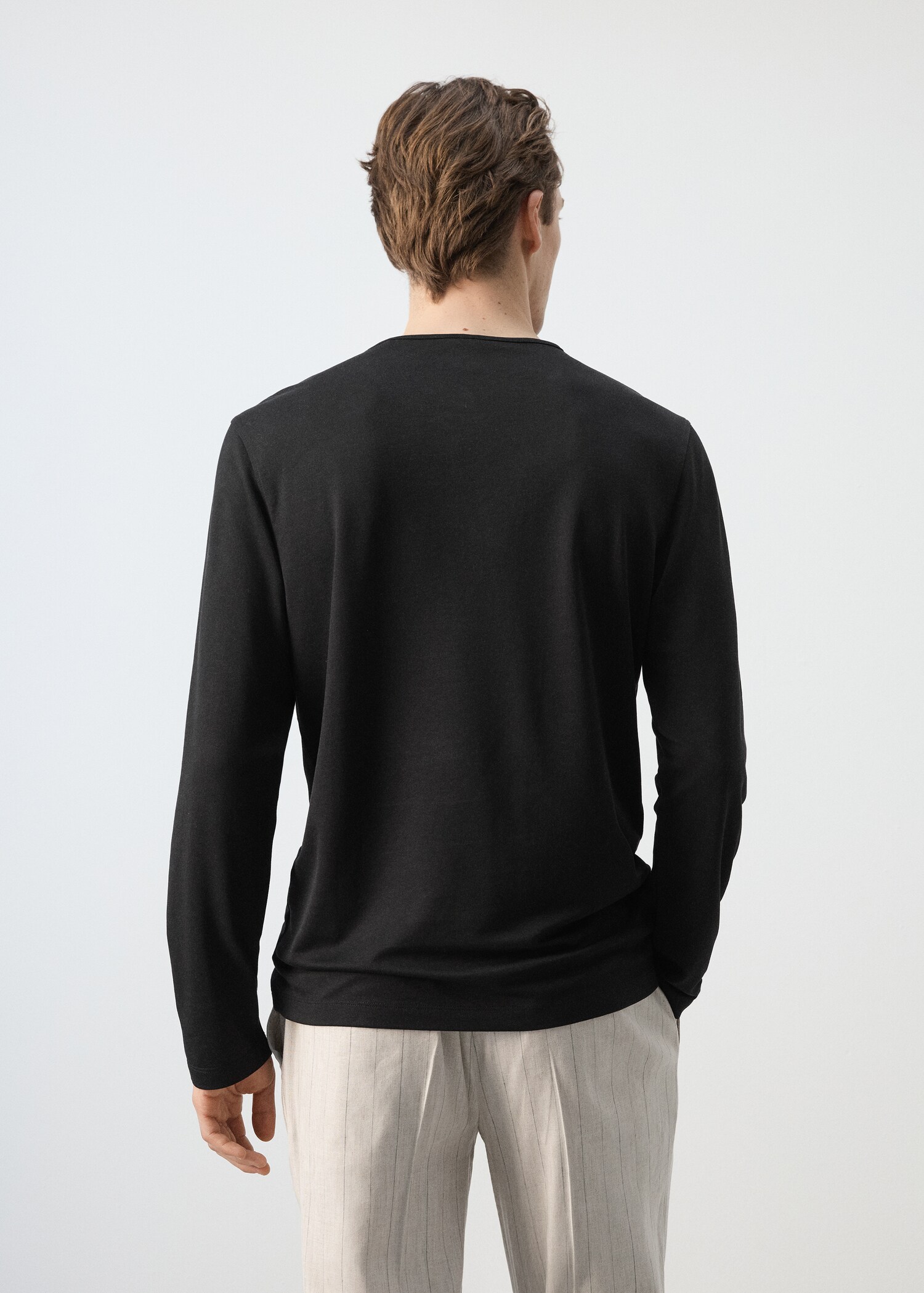 Henley T-shirt - Reverse of the article