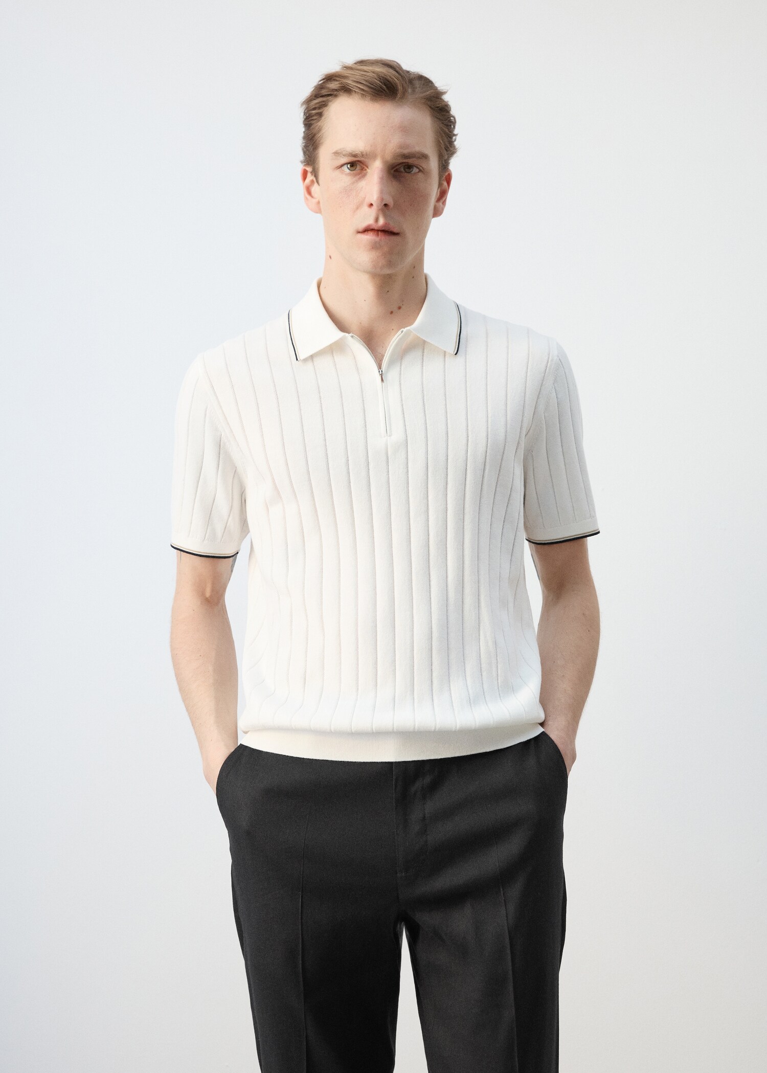 Fine-knit polo shirt with zip - Medium plane