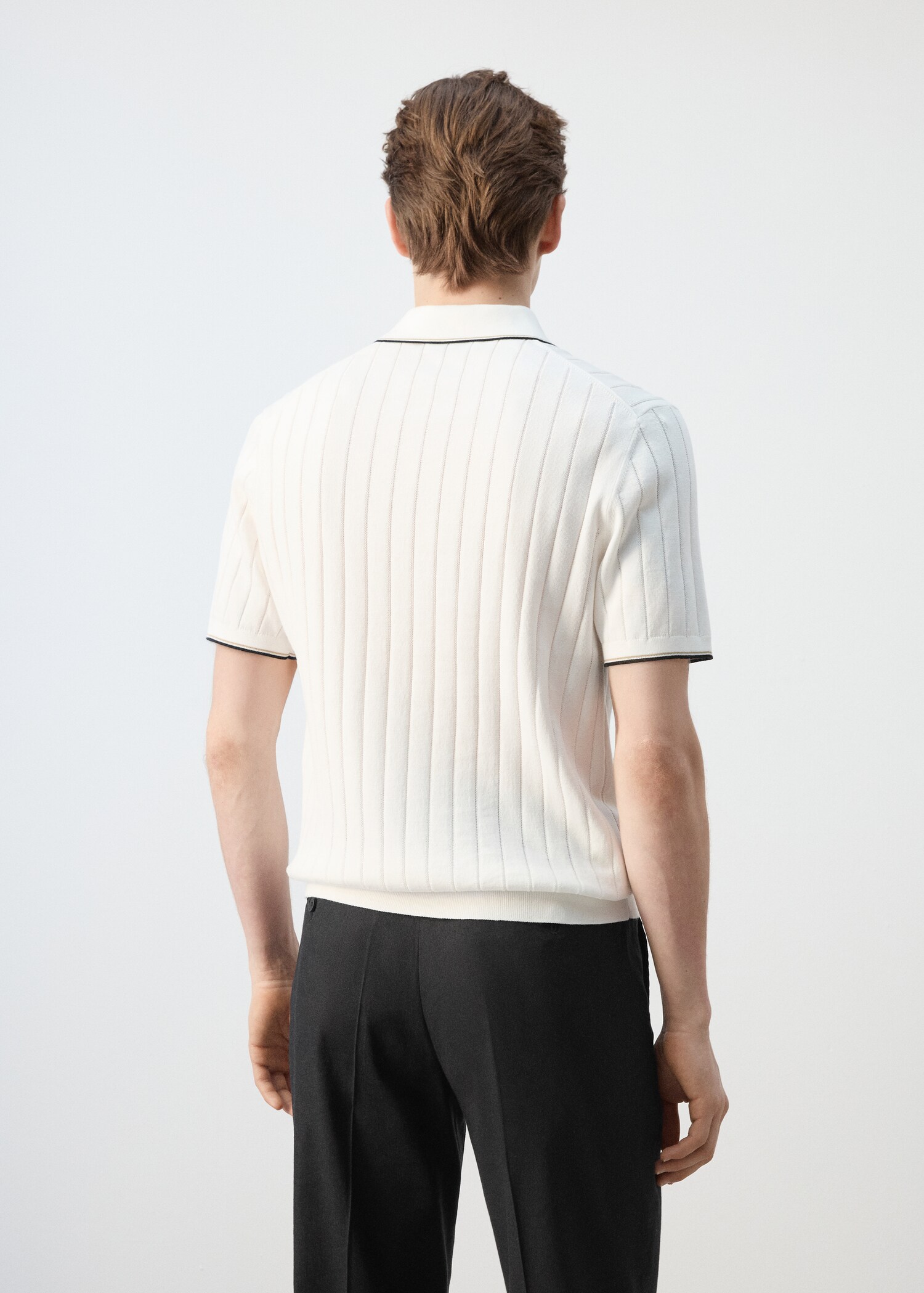 Fine-knit polo shirt with zip - Reverse of the article