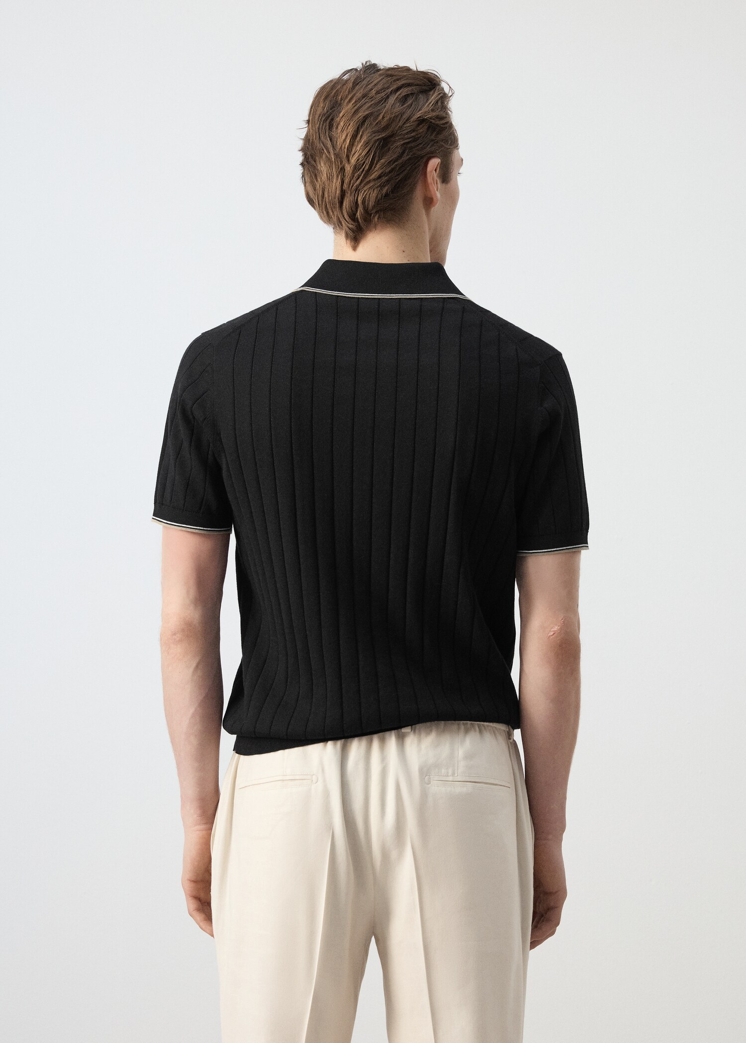 Fine-knit polo shirt with zip - Reverse of the article