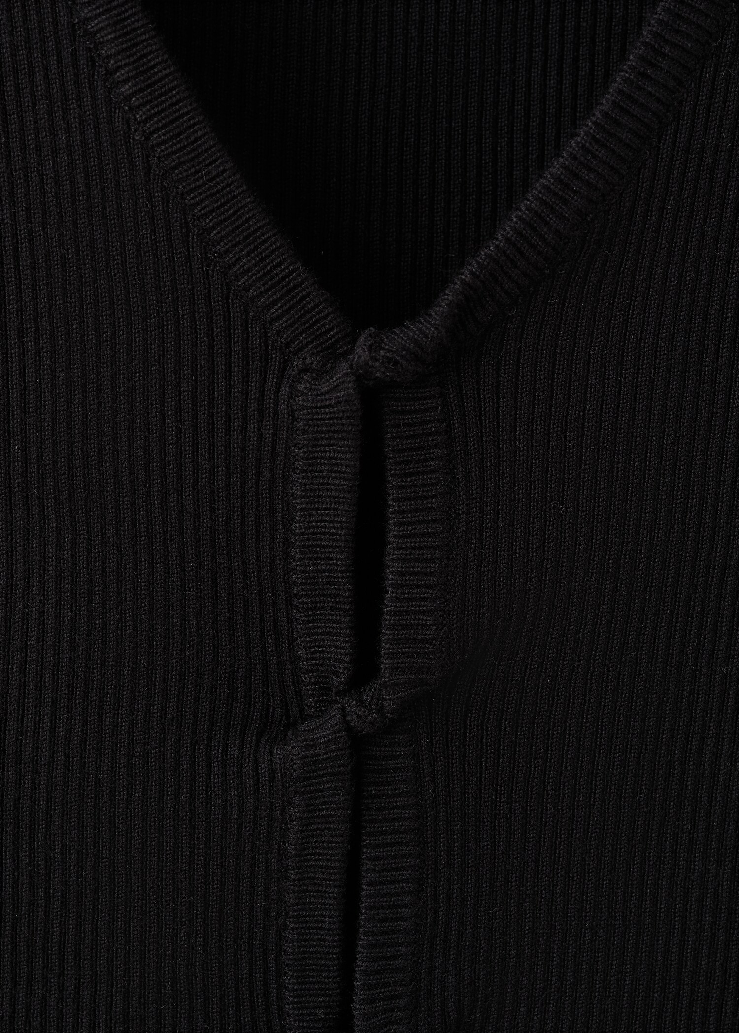 Ribbed top - Details of the article 8