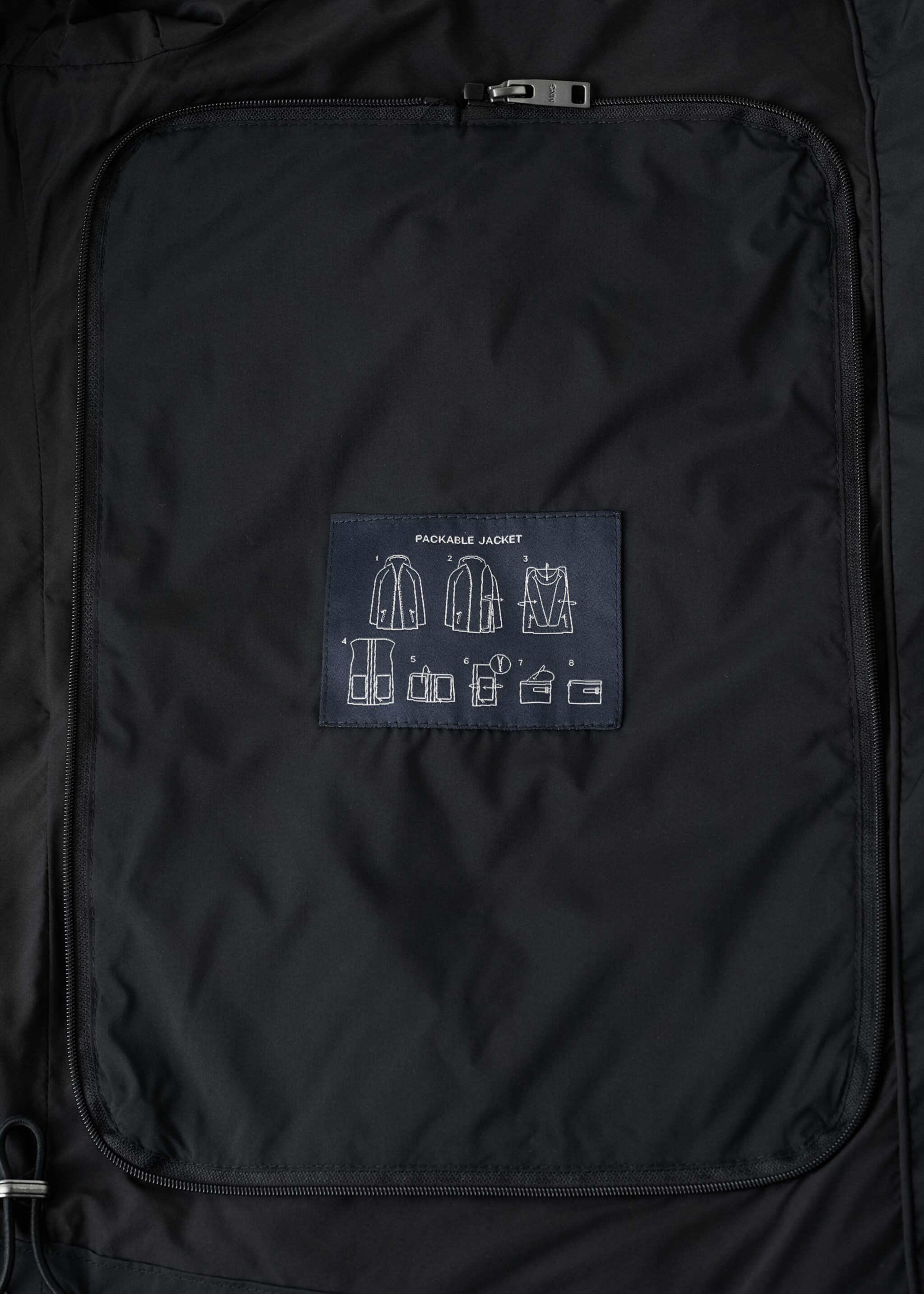 Quilted jacket with down and feather filling - Details of the article 8, Black. Ref: 27031178-00.