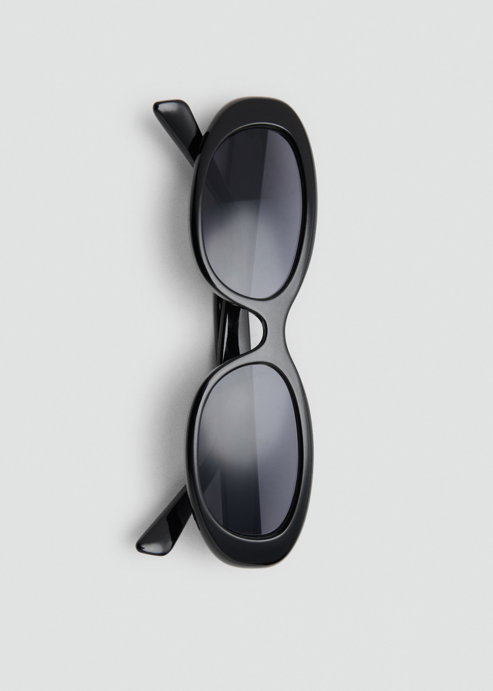 Oval-frame sunglasses - Details of the article 2, Black. Ref: 27031181-00.