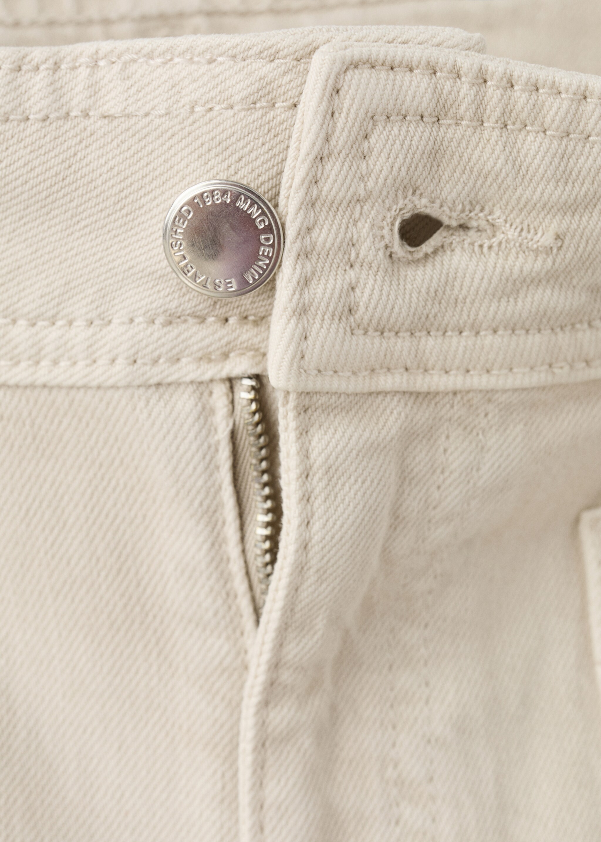 Wide-leg jeans with pockets - Details of the article 0, Sand. Ref: 27031190-00.