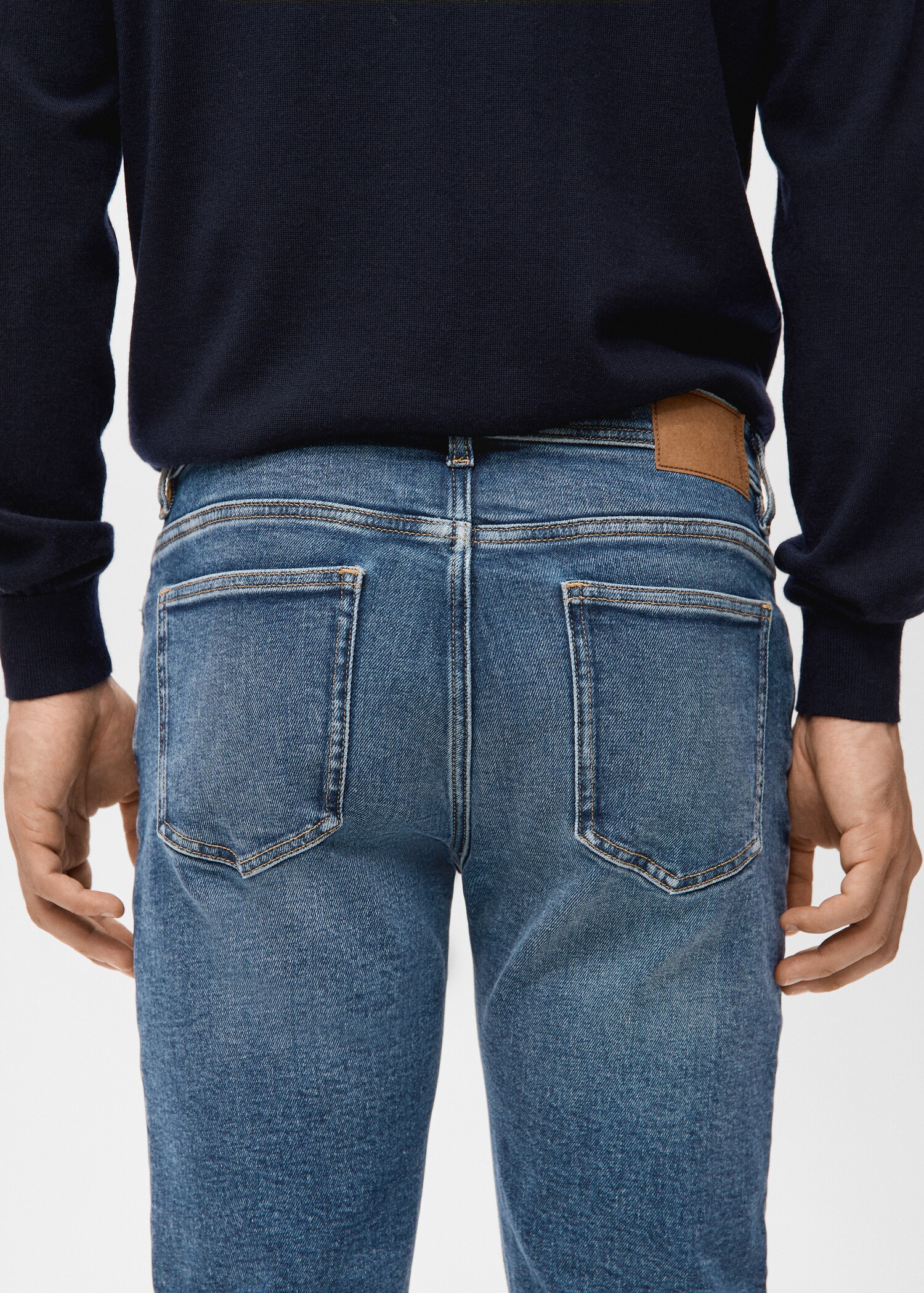 Jan slim-fit faded medium-wash Jeans - Details of the article 6