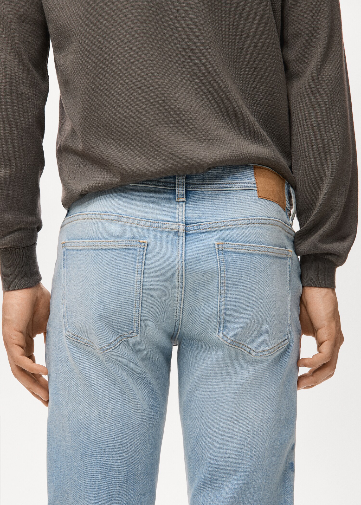 Jan slim-fit jeans with frayed effect - Details of the article 6