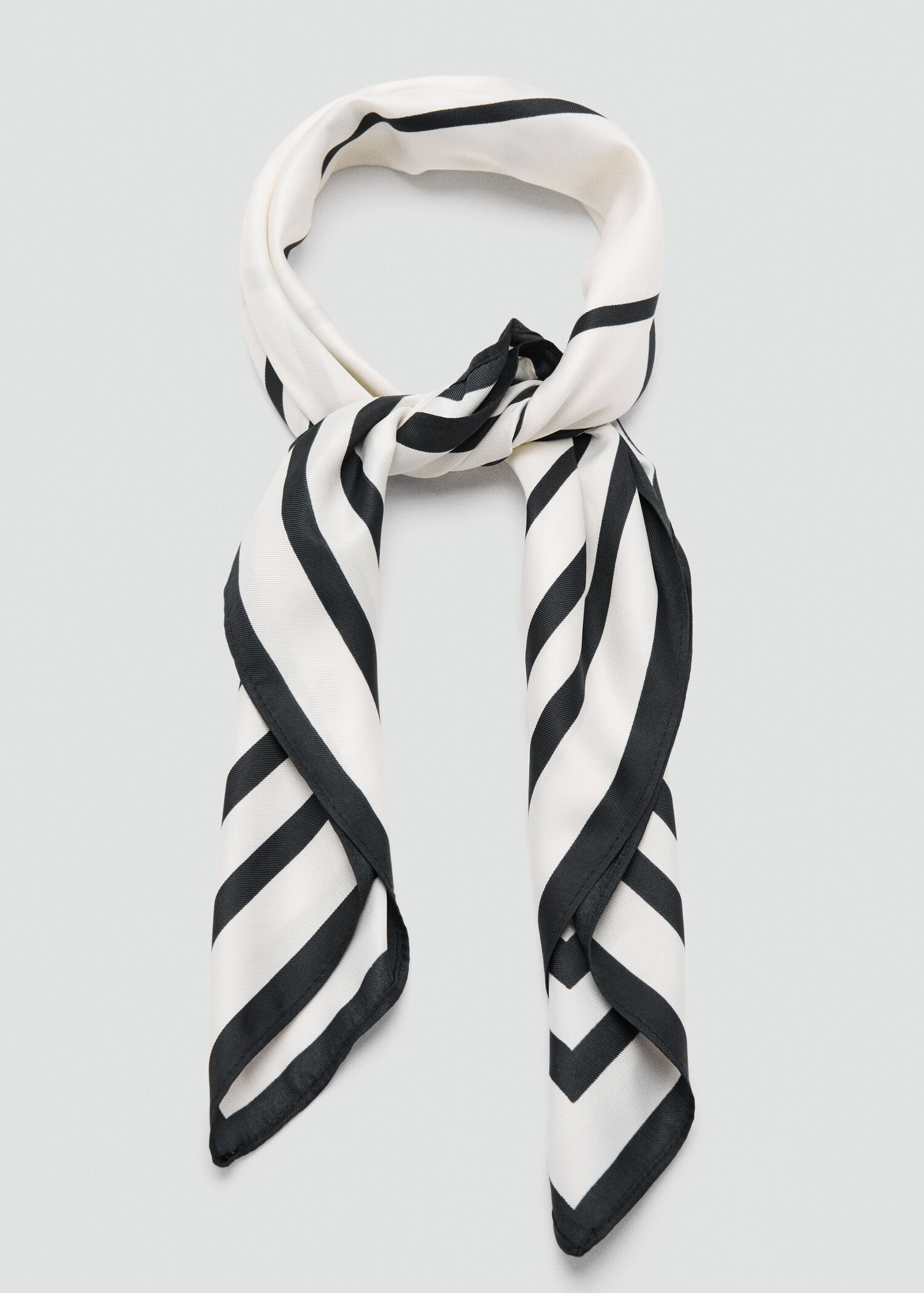 Geometric printed foulard - Details of the article 1