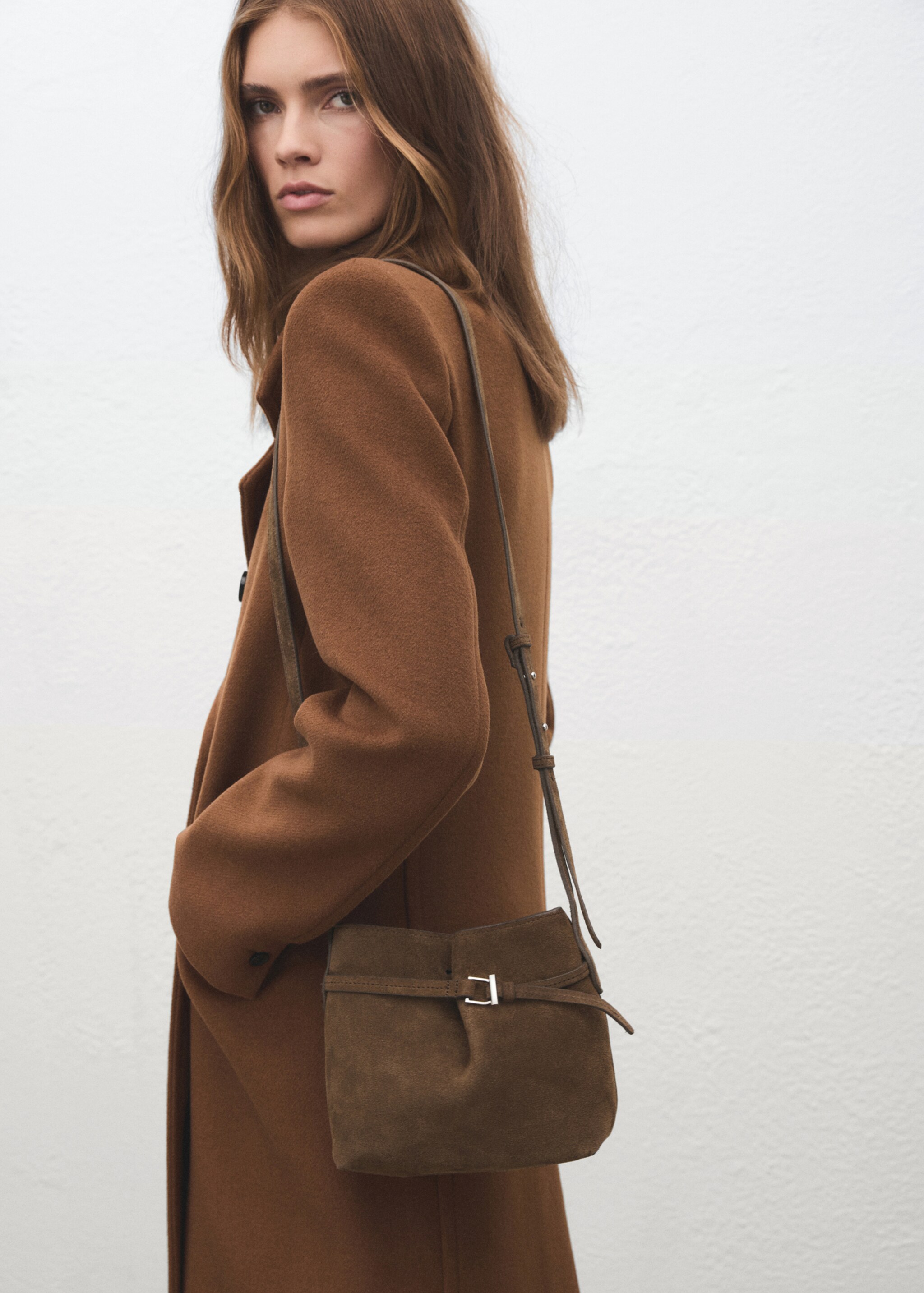 Suede shoulder bag - Details of the article 9, Brown. Ref: 27031213-00.