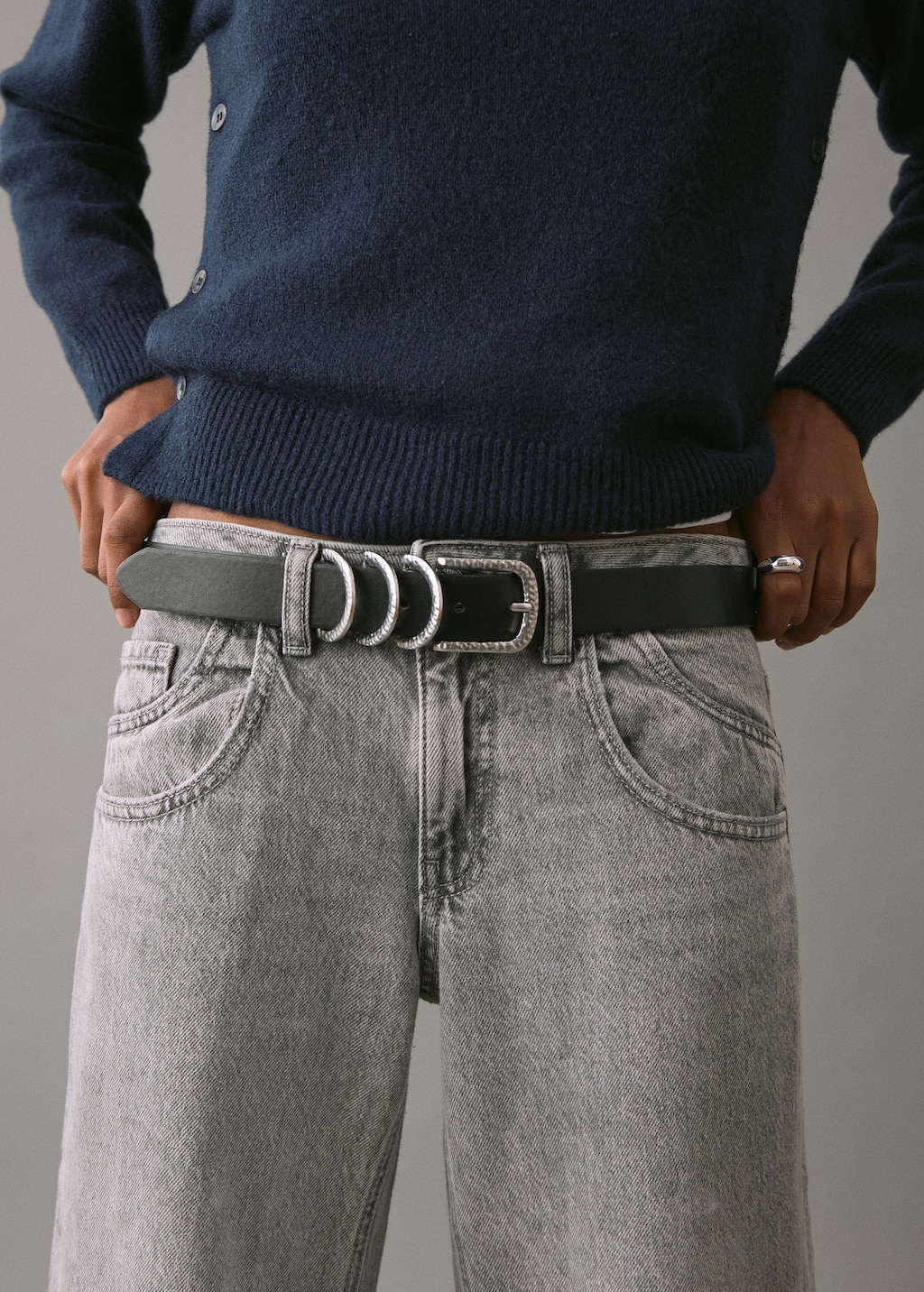 Low-waist straight-leg jeans