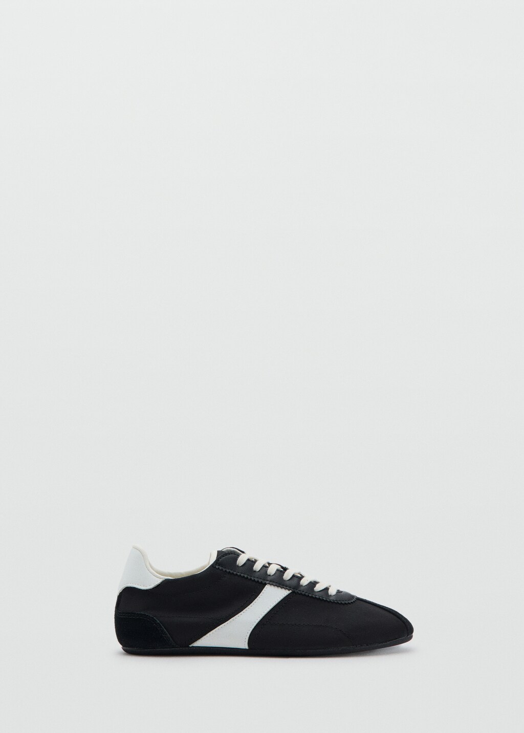 Combined sneakers with laces
