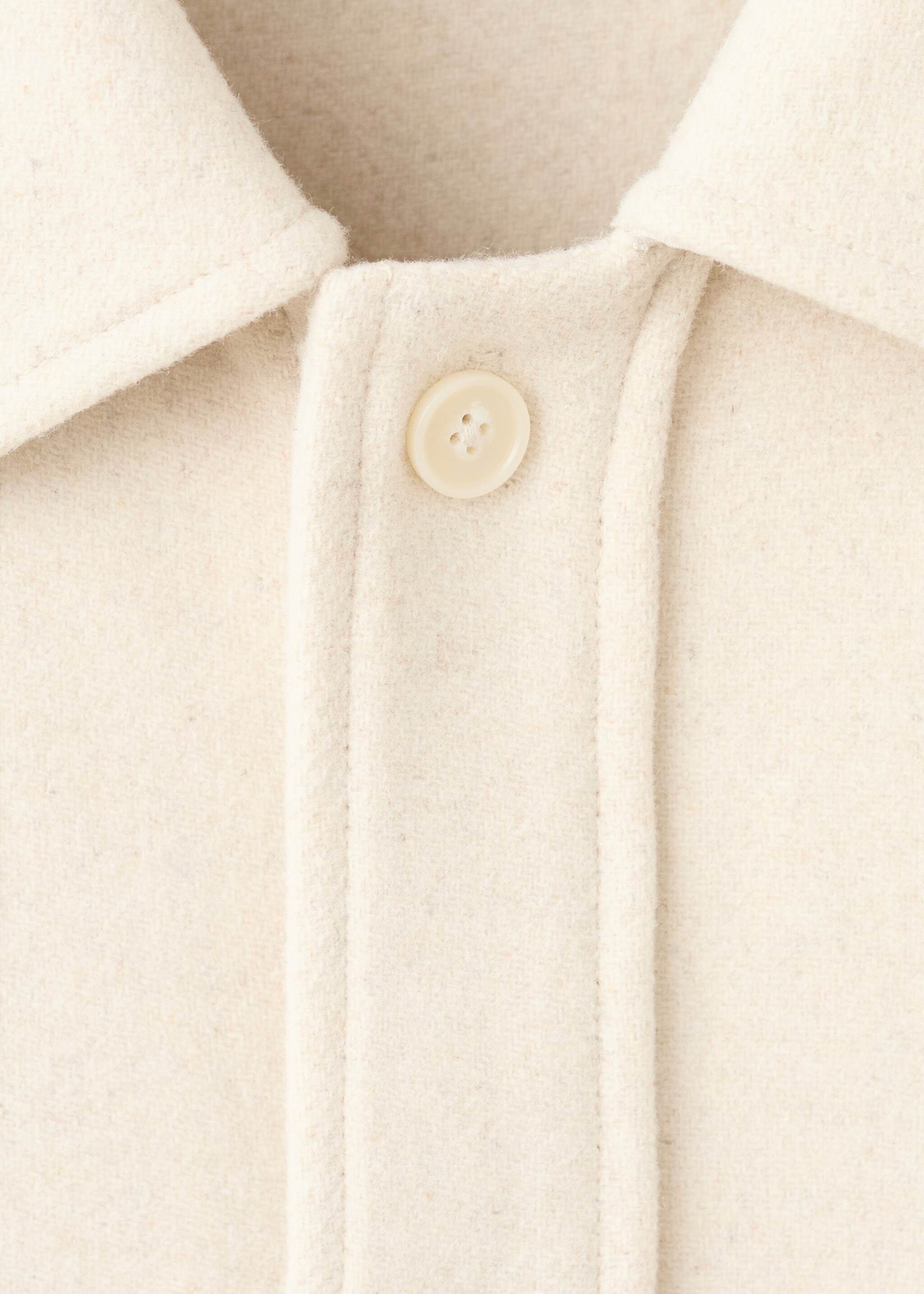 Cloth Button-Up Overshirt - Details of the article 8, Sand. Ref: 27031231-00.