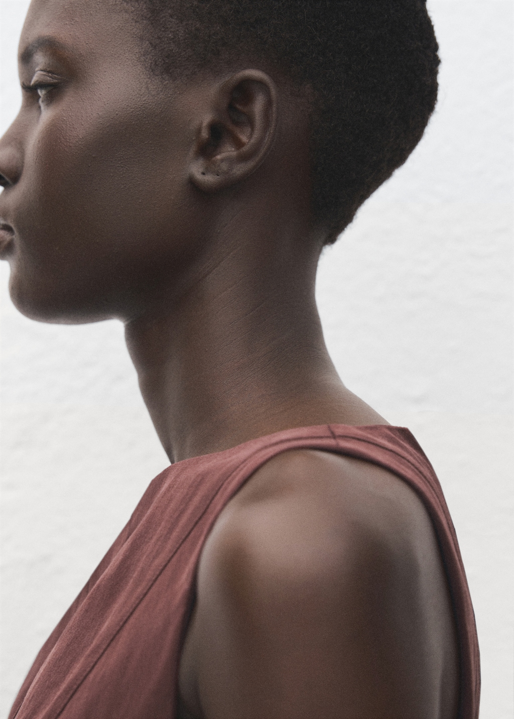 Lyocell dress with stitching - image 4