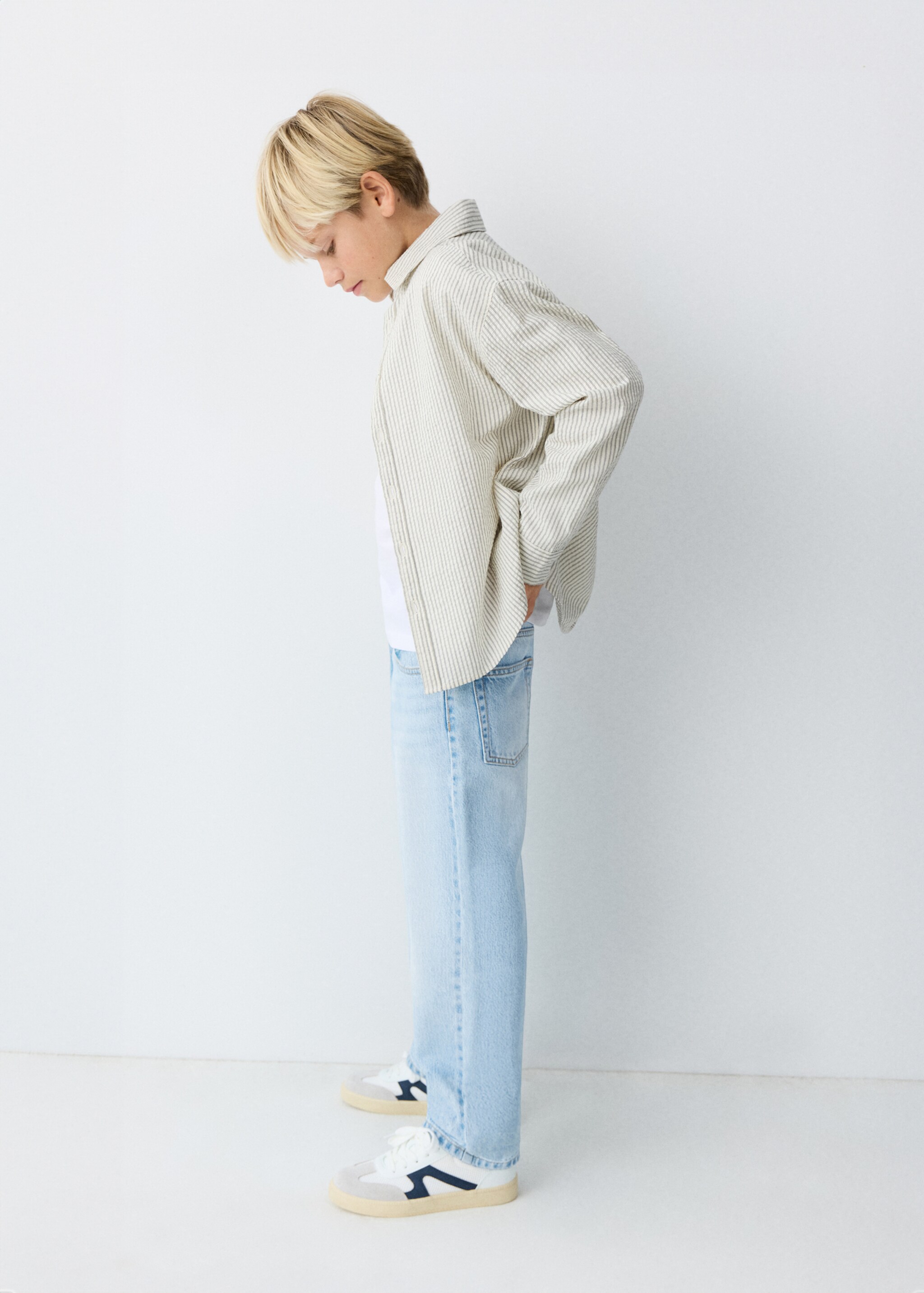 Mid-rise straight jeans - Medium plane, Light Blue. Ref: 27031242-00.