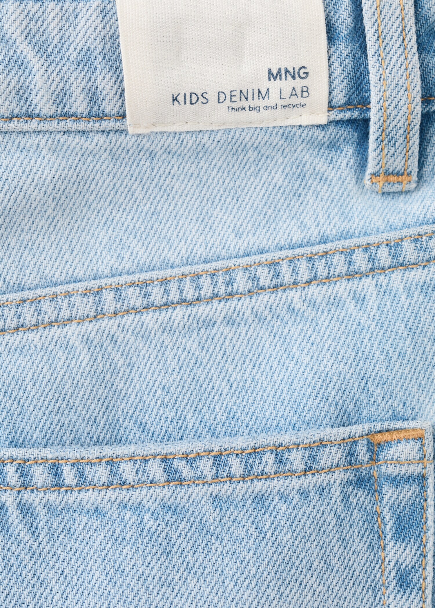 Mid-rise straight jeans - Details of the article 0