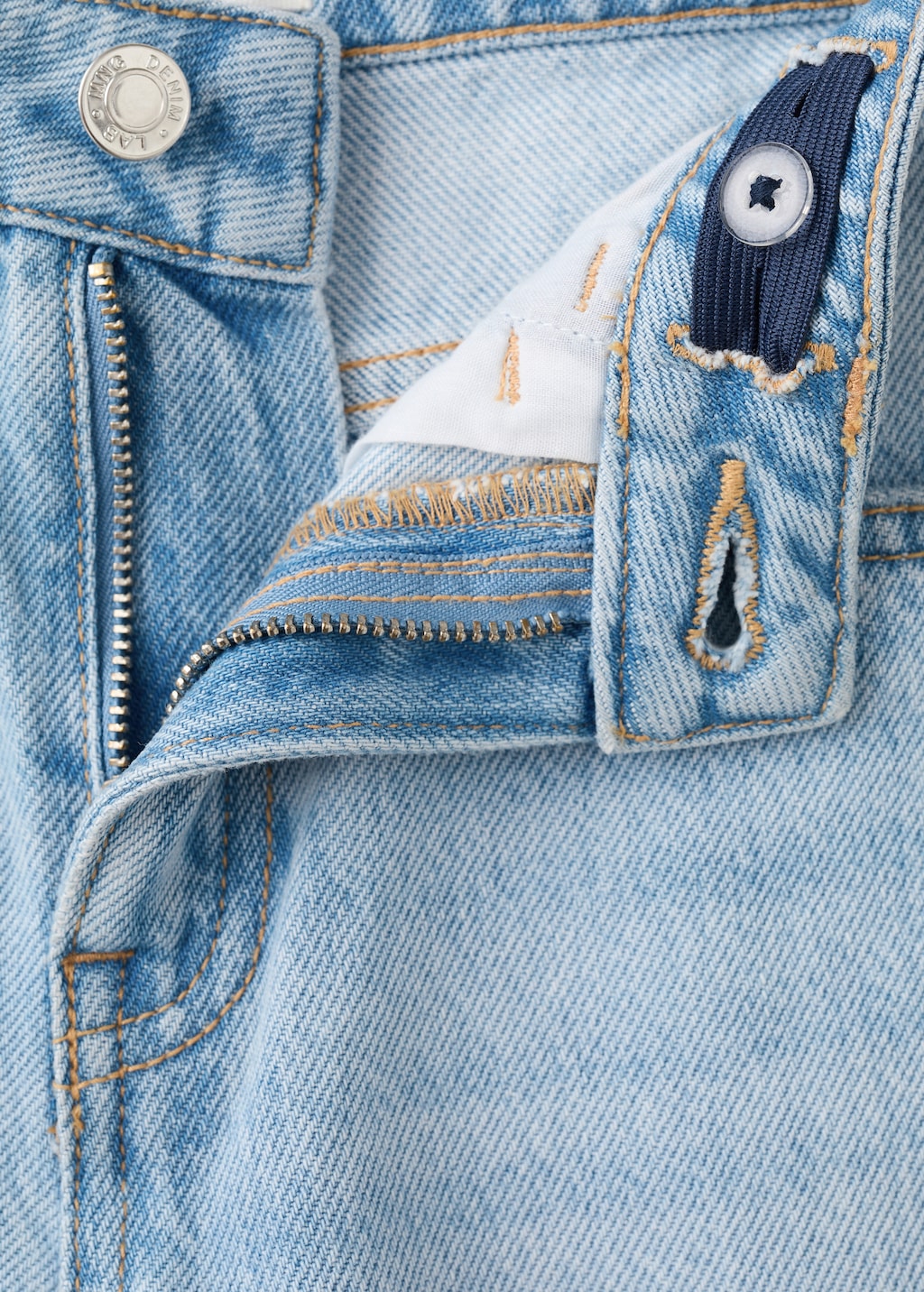 Mid-rise straight jeans