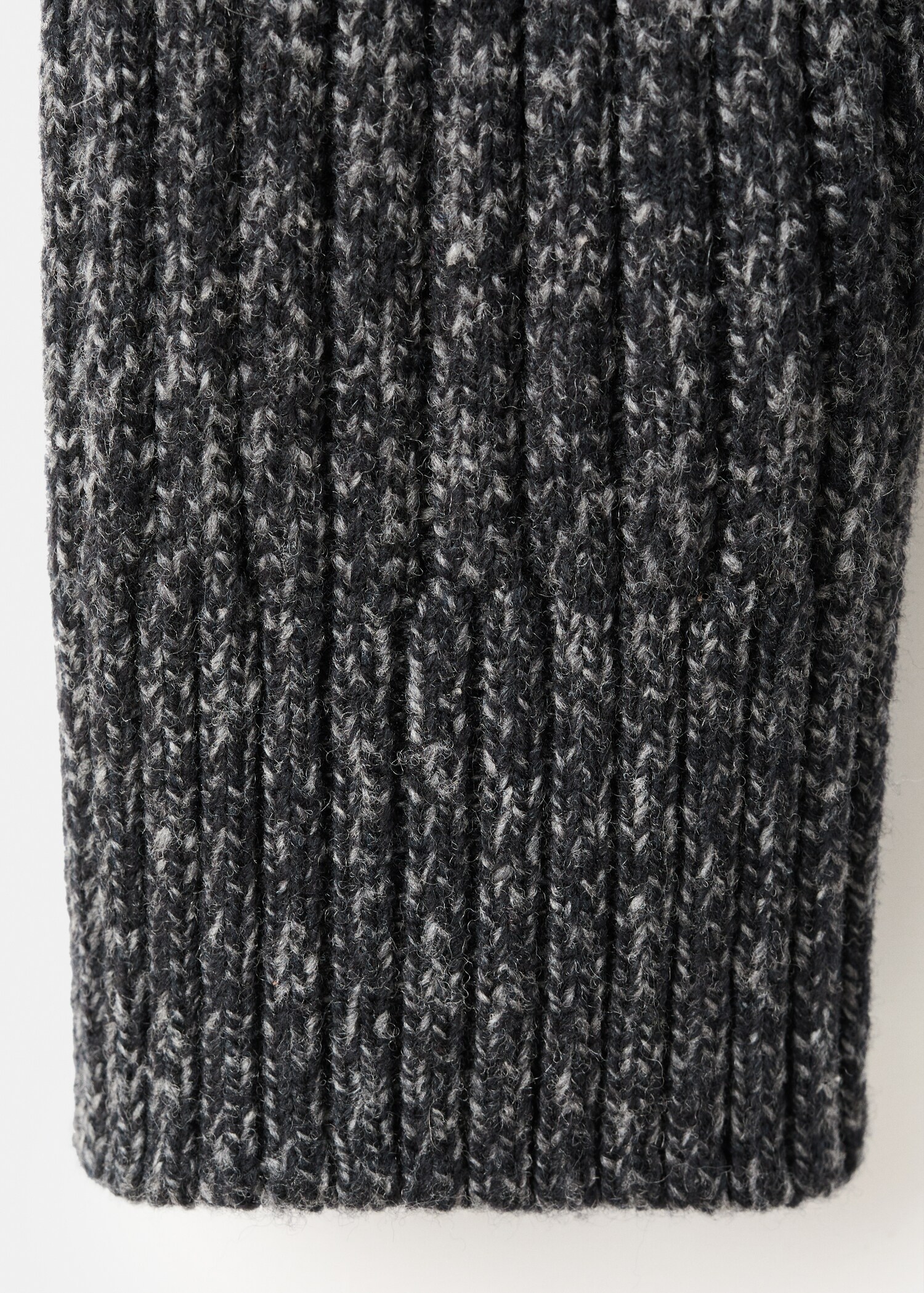 Wool-blend sweater with zip - Details of the article 0