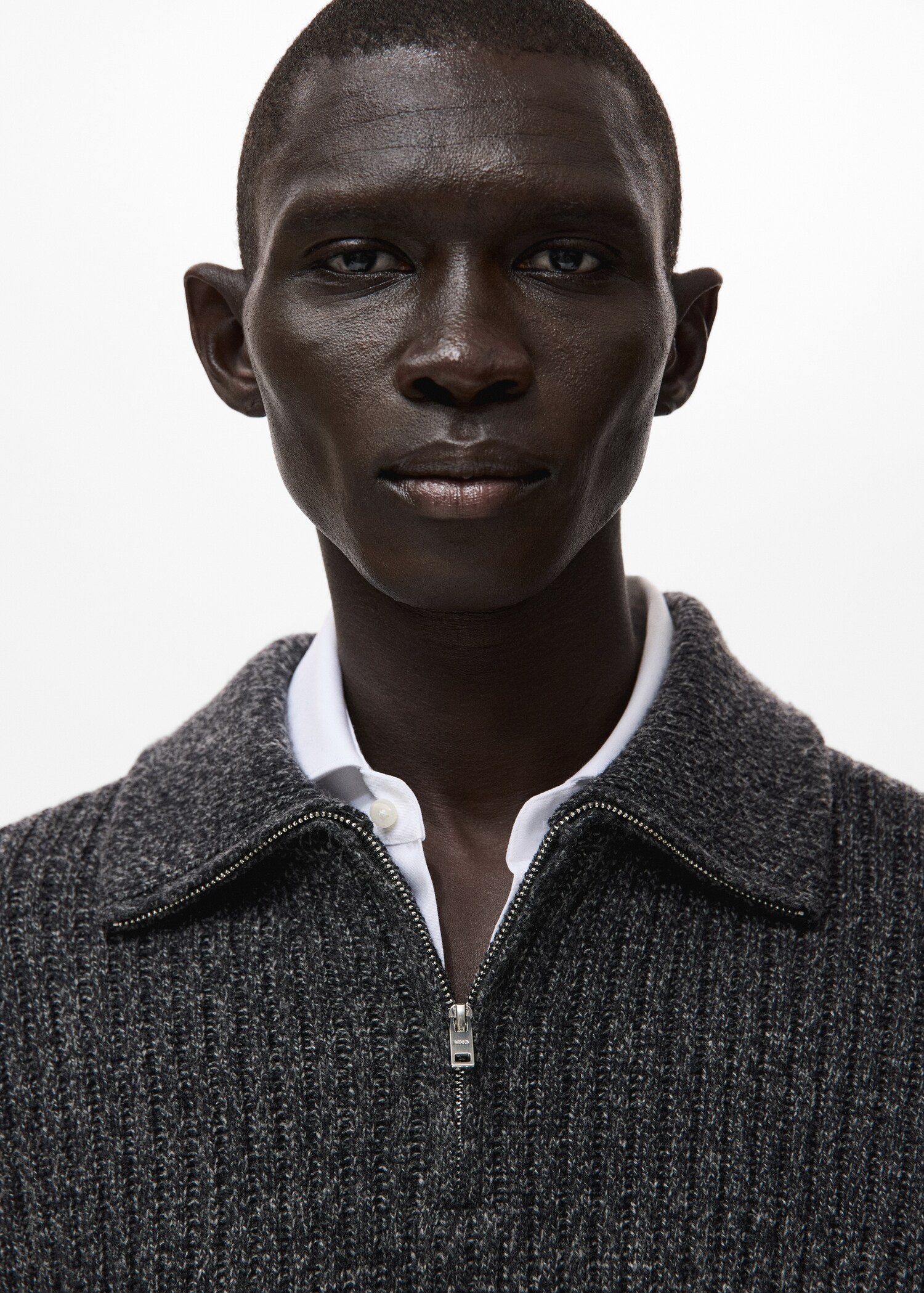 Wool-blend sweater with zip - Details of the article 1