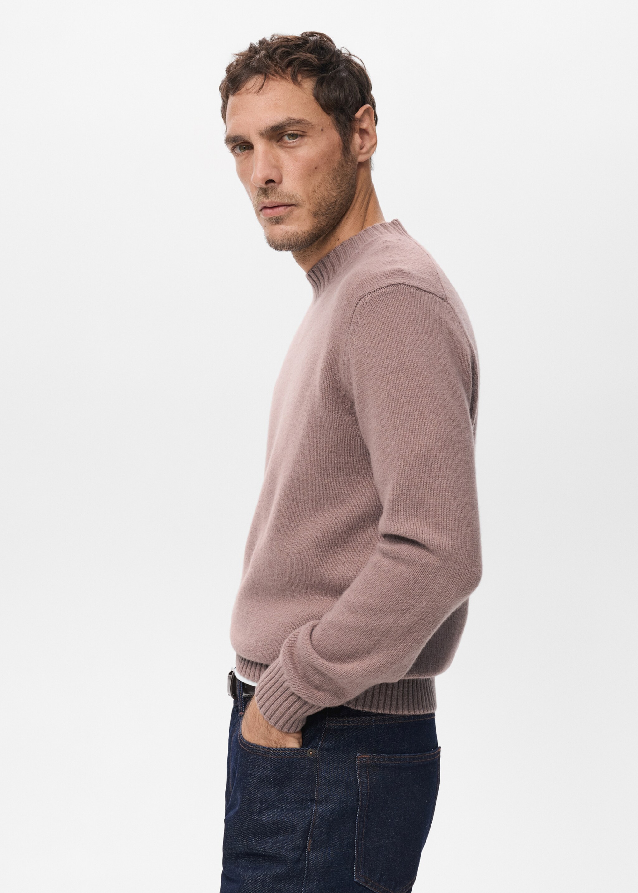 100% Italian wool knitted sweater - Details of the article 6, Pale Pink. Ref: 27031263-00.