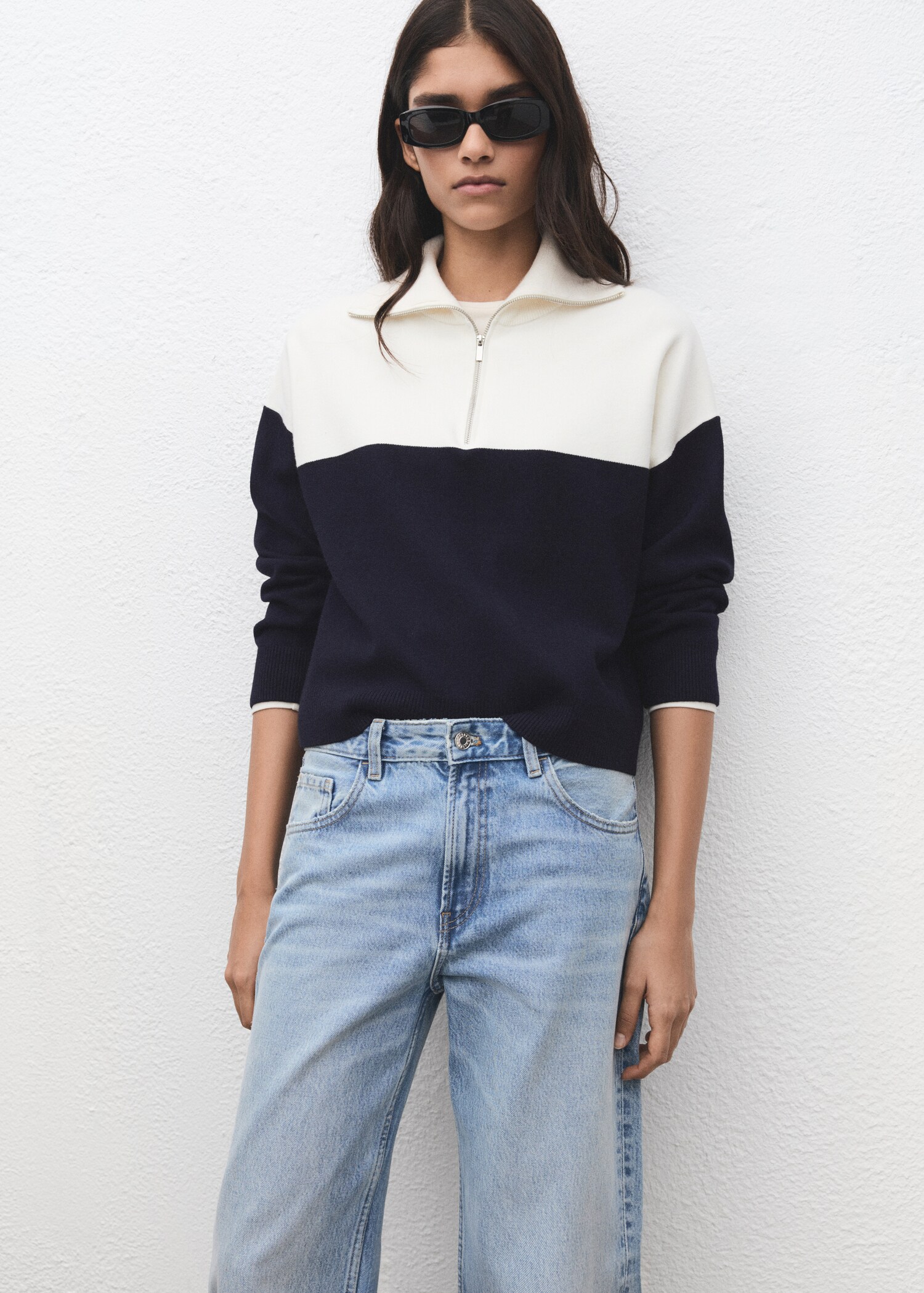 Bicolour high collar sweater - Medium plane