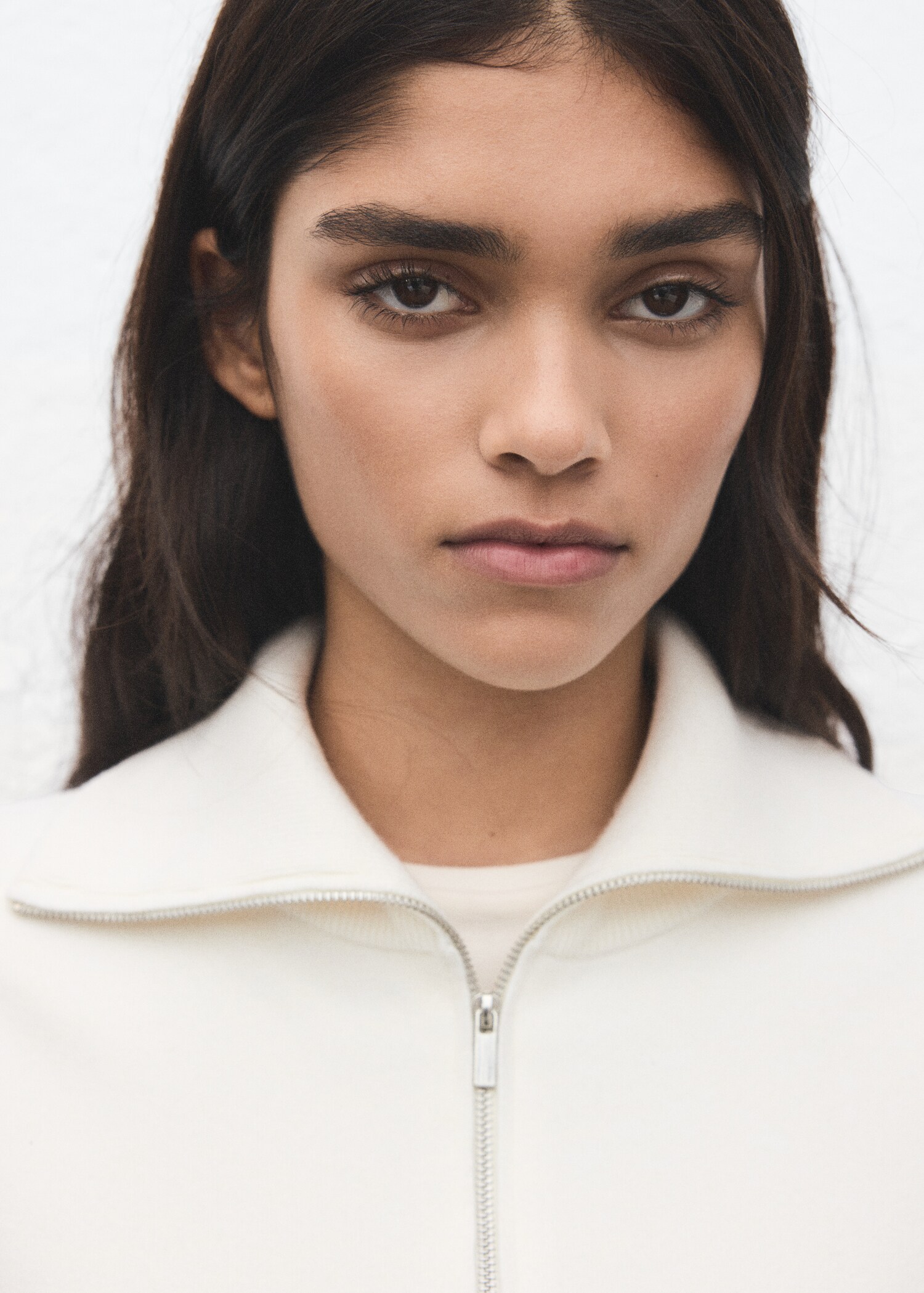 Bicolour high collar sweater - Details of the article 1