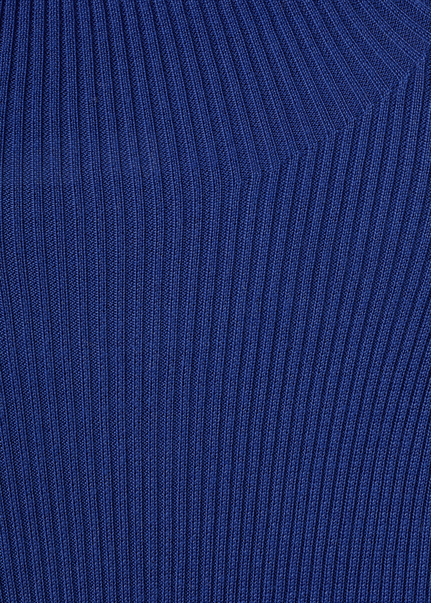 Sweater with asymmetrical turtleneck - Details of the article 8