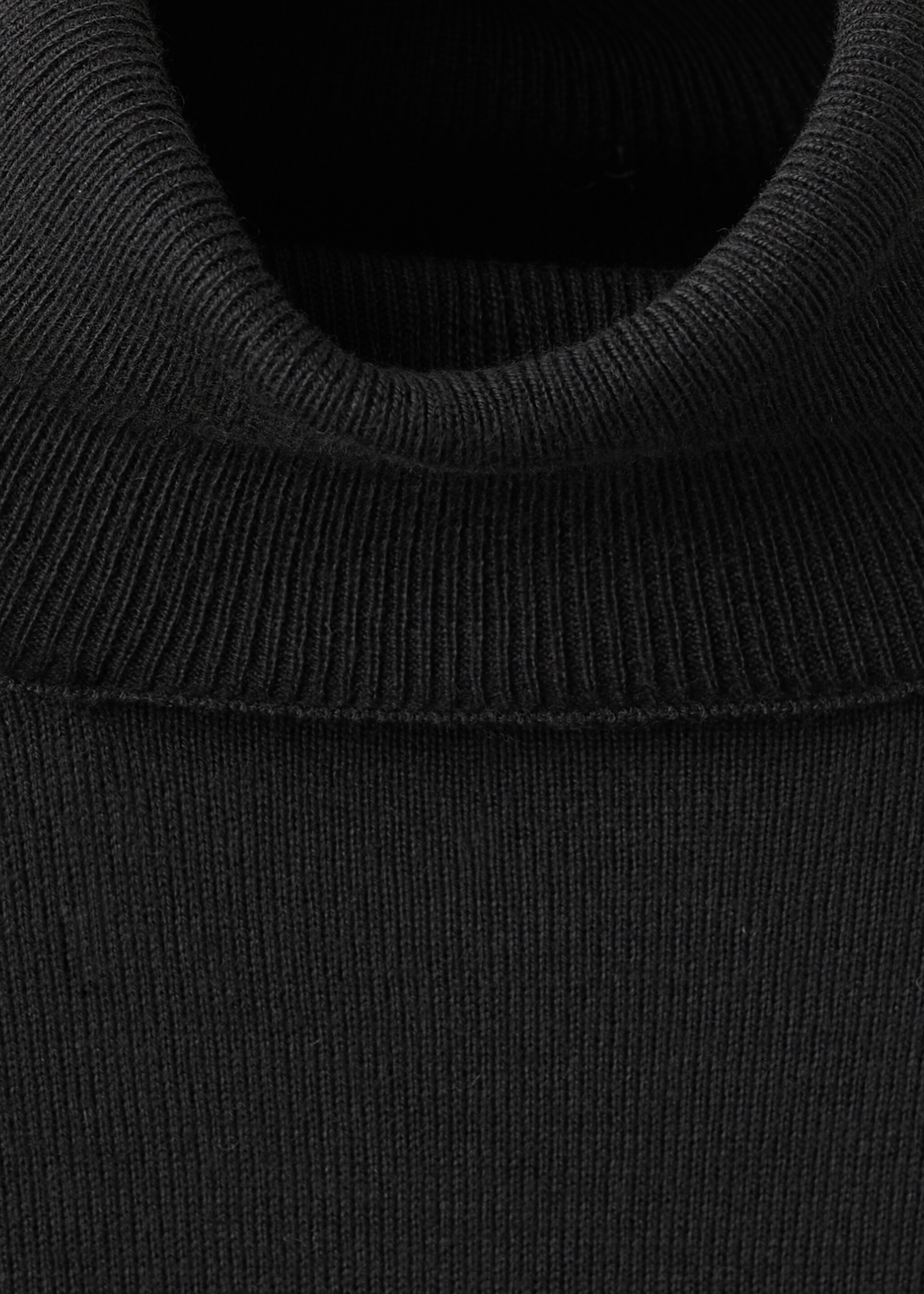 Turtleneck knitted sweater - Details of the article 8, Black. Ref: 27031274-00.