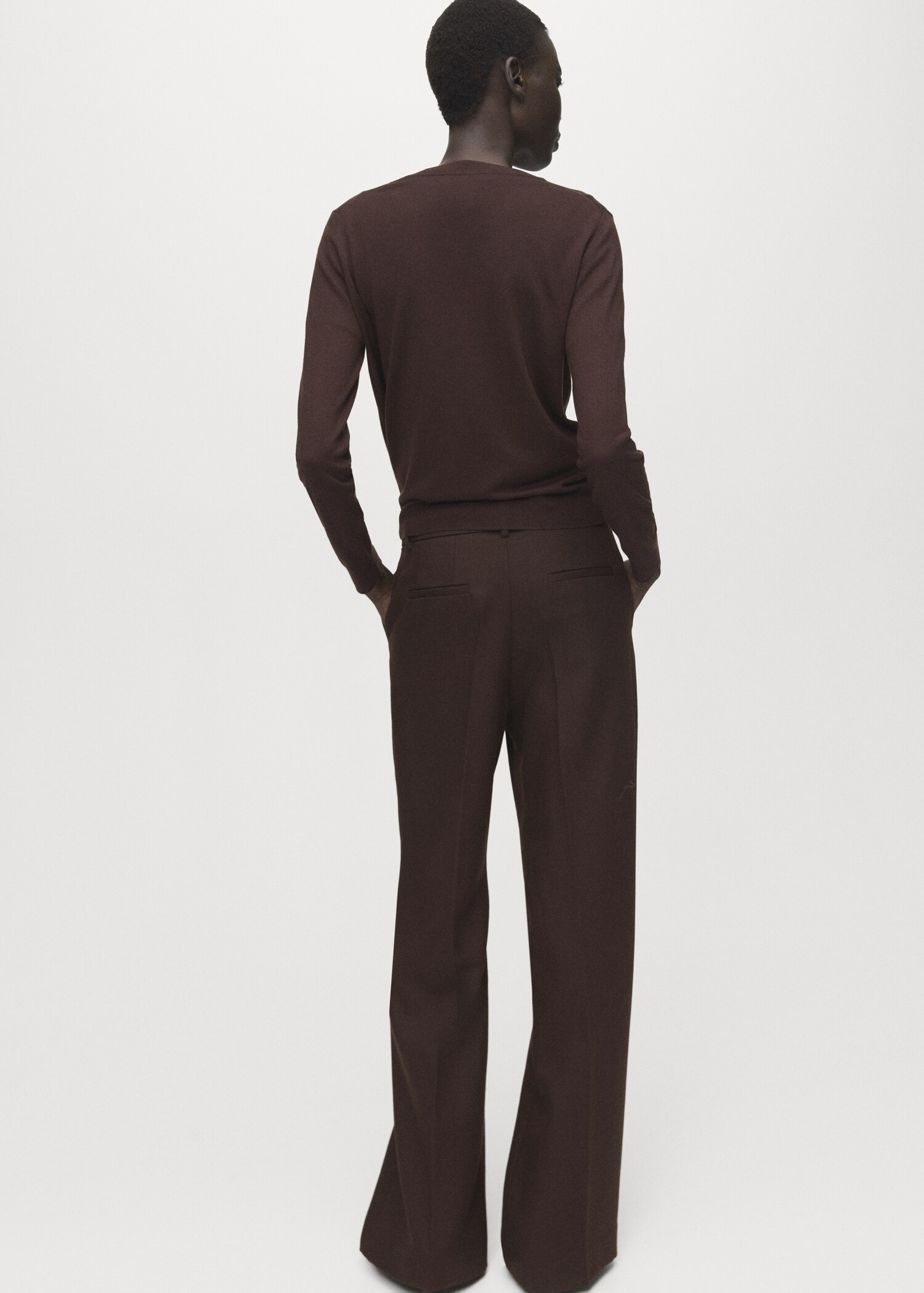 سترة برقبة عنق محبوكة ناعمة - الجهة الخلفية للمنتج