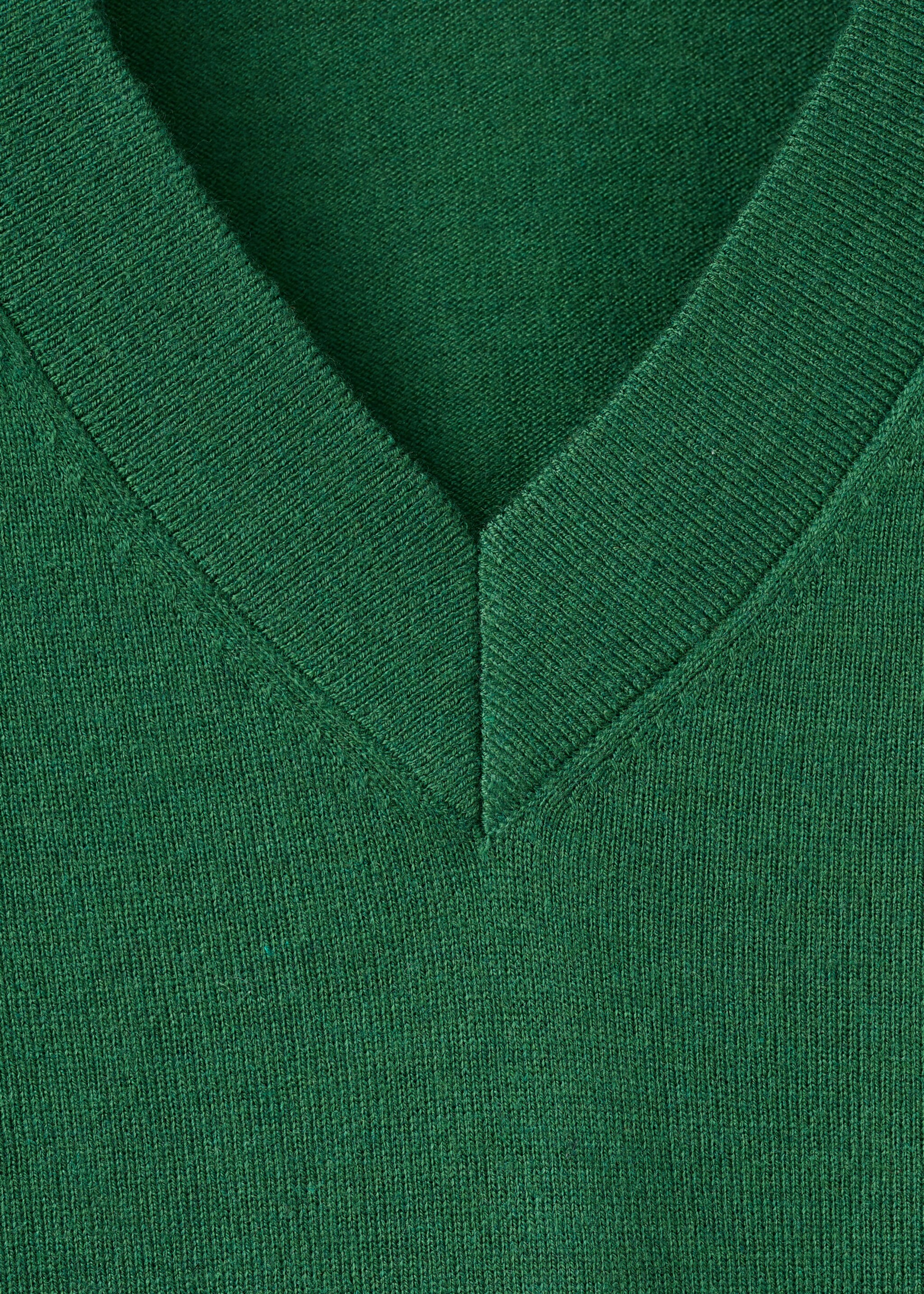 V-neck knit sweater - Details of the article 8, Dark Green. Ref: 27031276-00.
