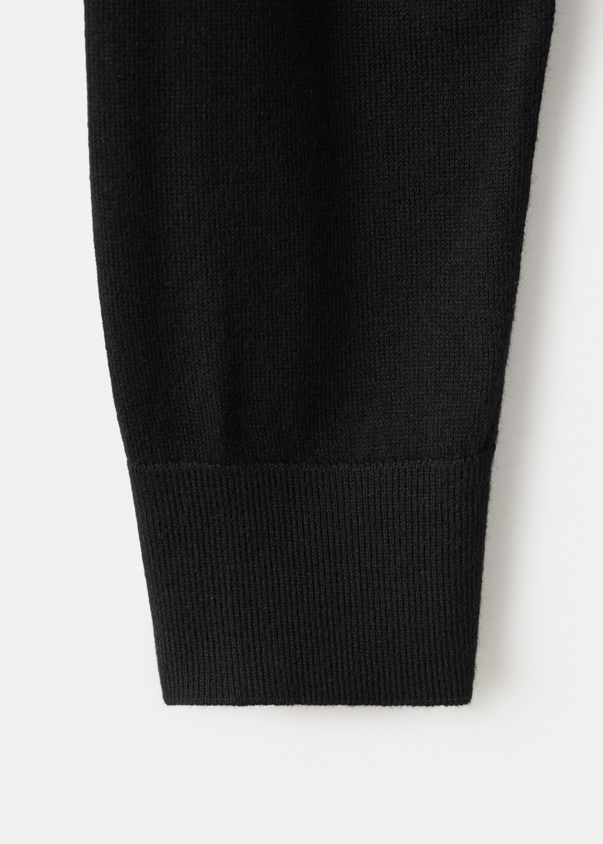 V-neck knit sweater - Details of the article 0, Black. Ref: 27031276-00.