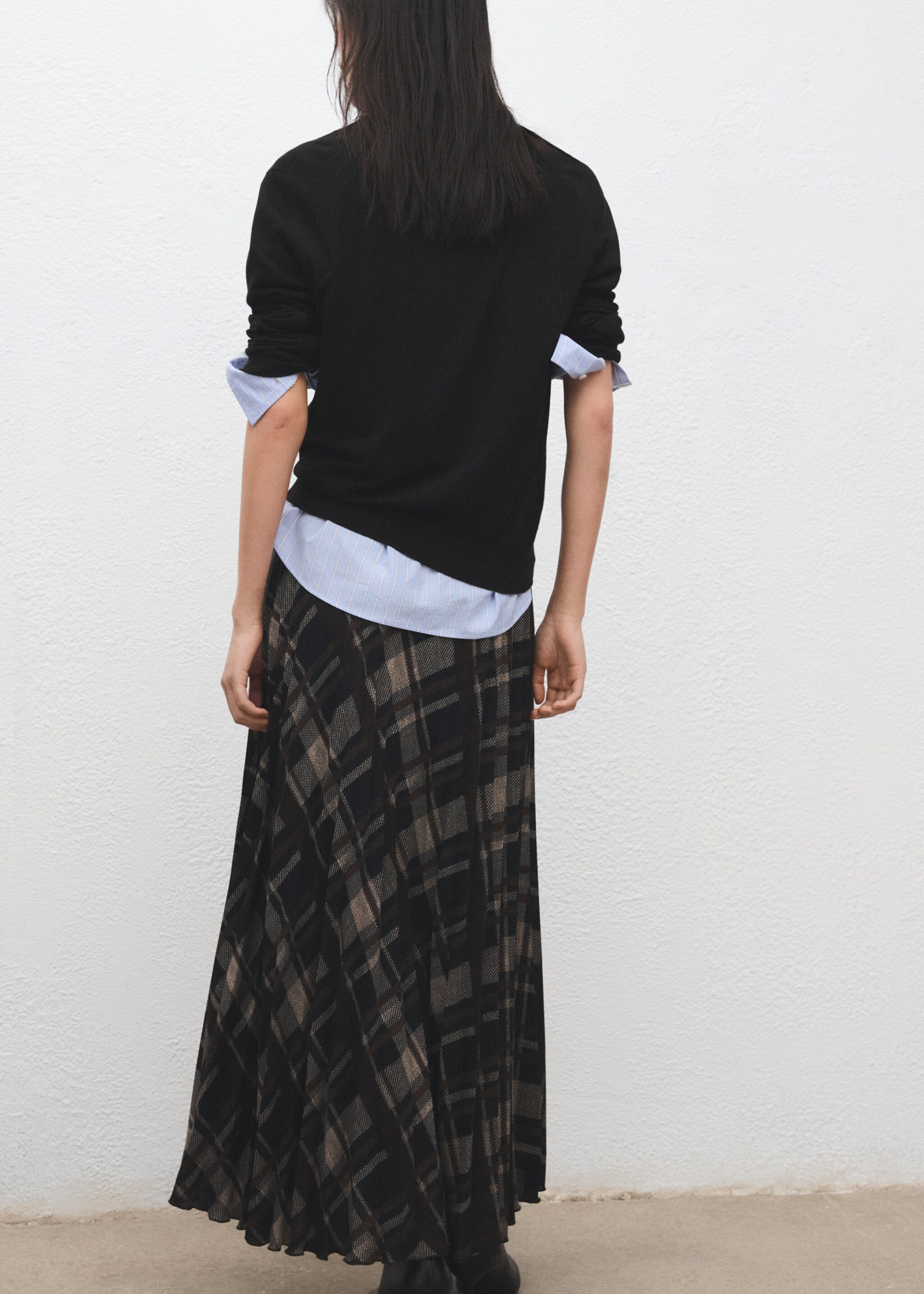 V-neck knit sweater - Reverse of the article, Black. Ref: 27031276-00.