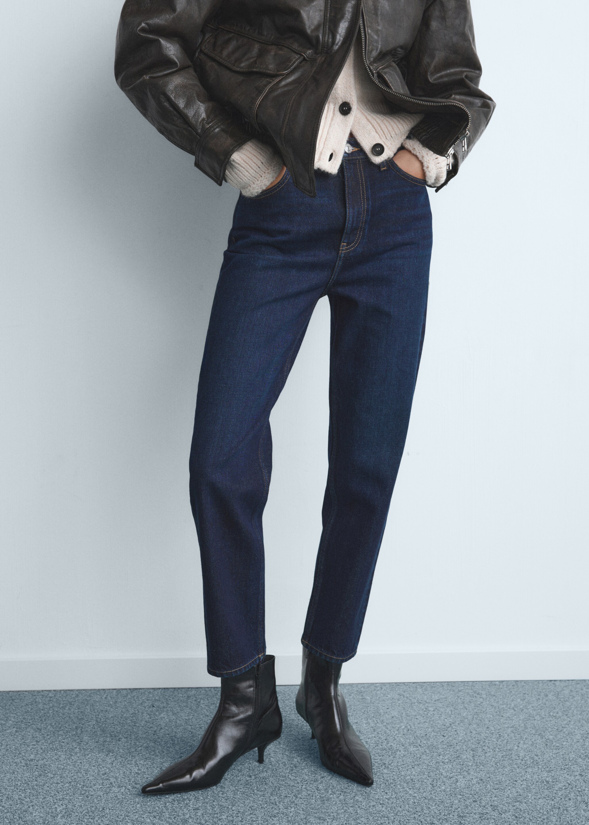 Mom2000 high-rise jeans - Medium plane, Dark Blue. Ref: 27031285-00.